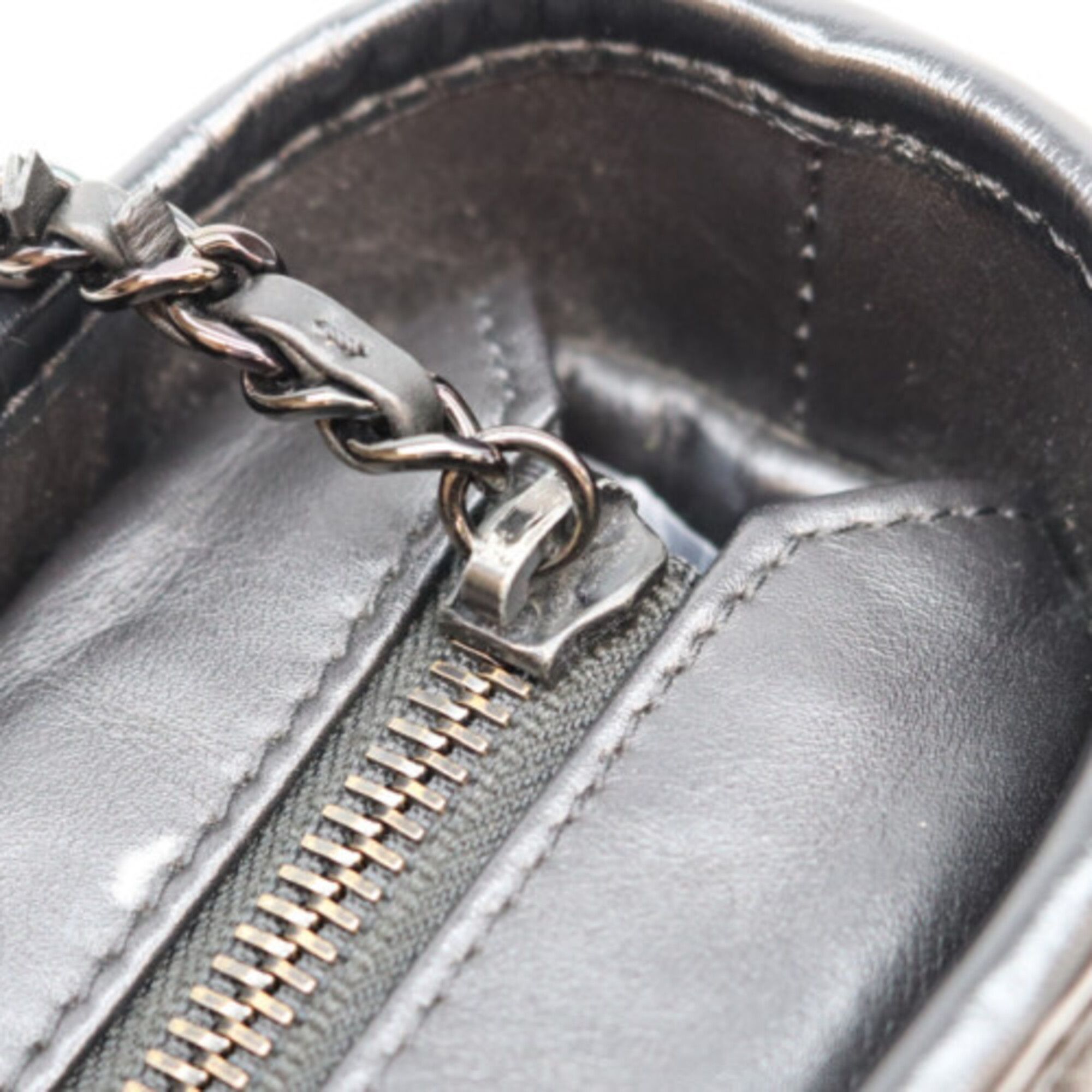Leather Shoulder Bag (Pre-Owned) - Chanel - Modalova