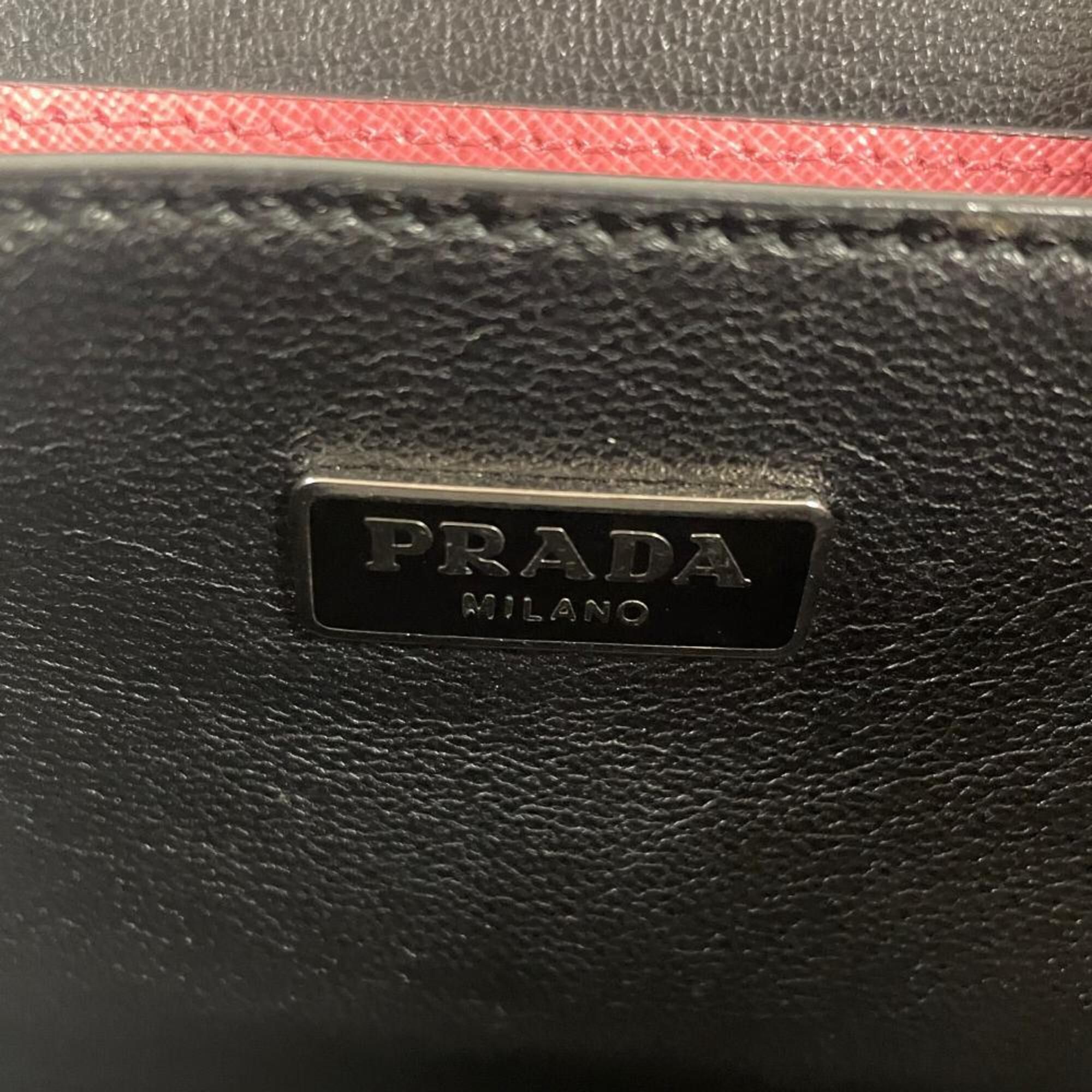 Saffiano Triangle Shoulder Bag (Pre-Owned) - Prada - Modalova
