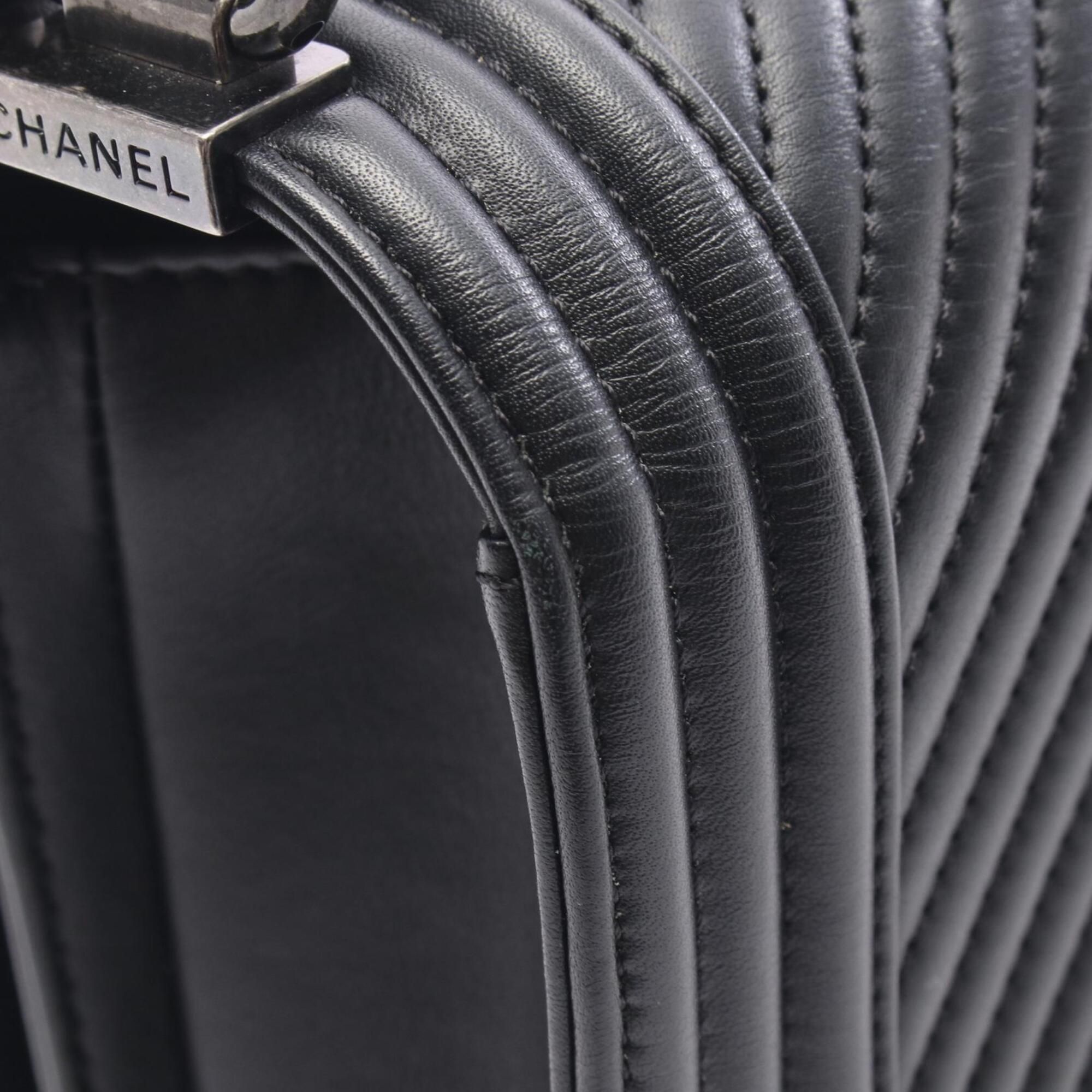 Leather Handbag Shoulder Bag (Pre-Owned) - Chanel - Modalova