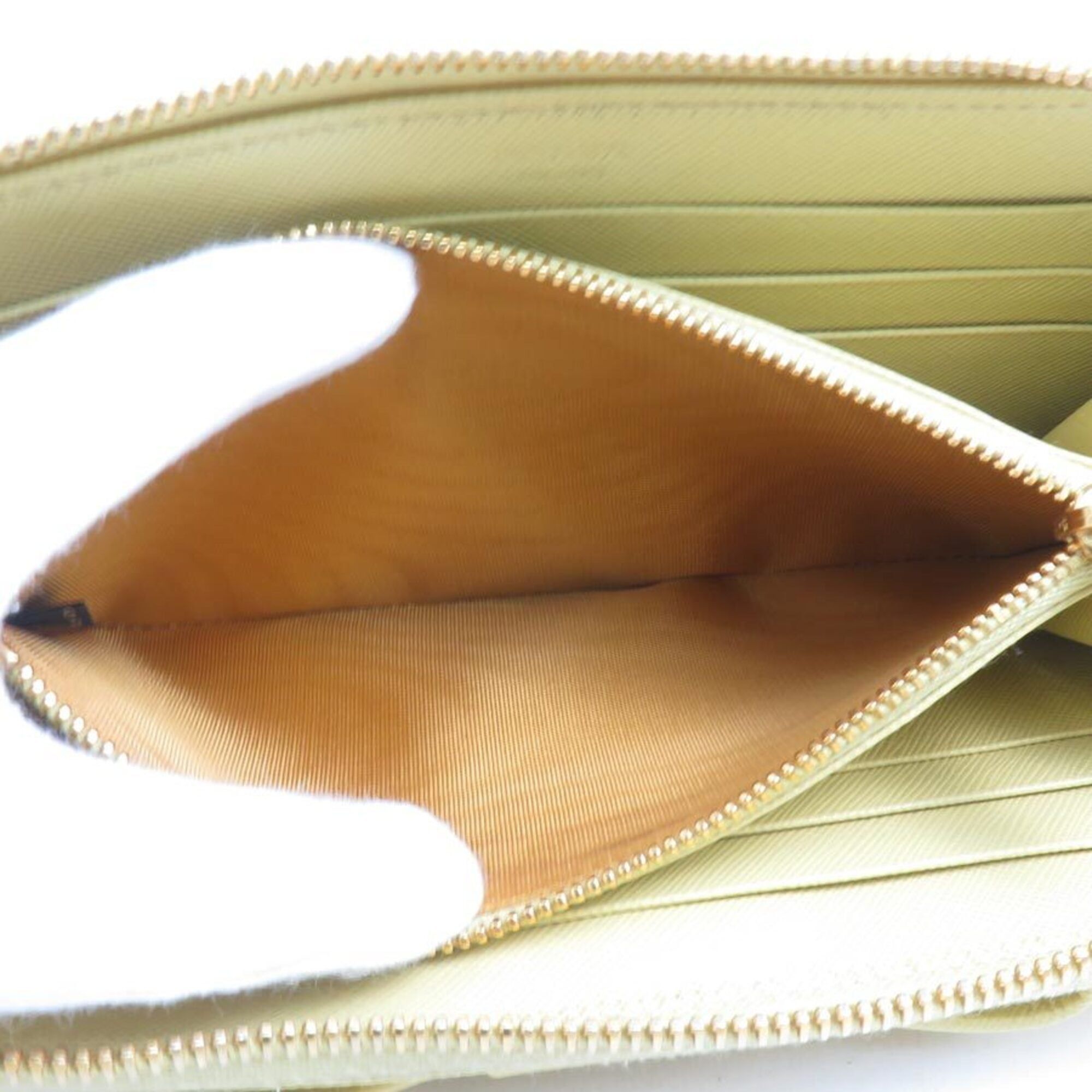 Leather Long Wallet (Bi-Fold) (Pre-Owned) - Prada - Modalova