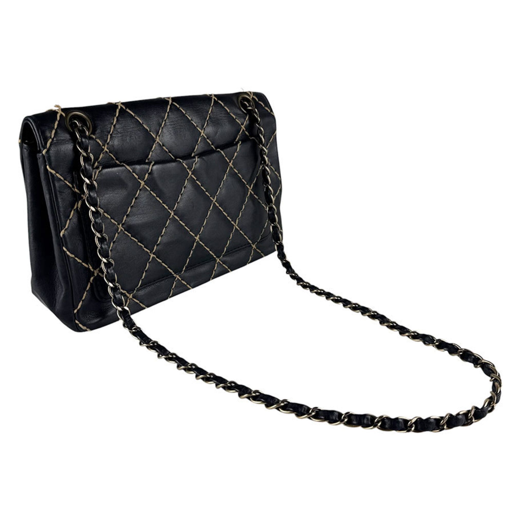 Leather Shoulder Bag (Pre-Owned) - Chanel - Modalova