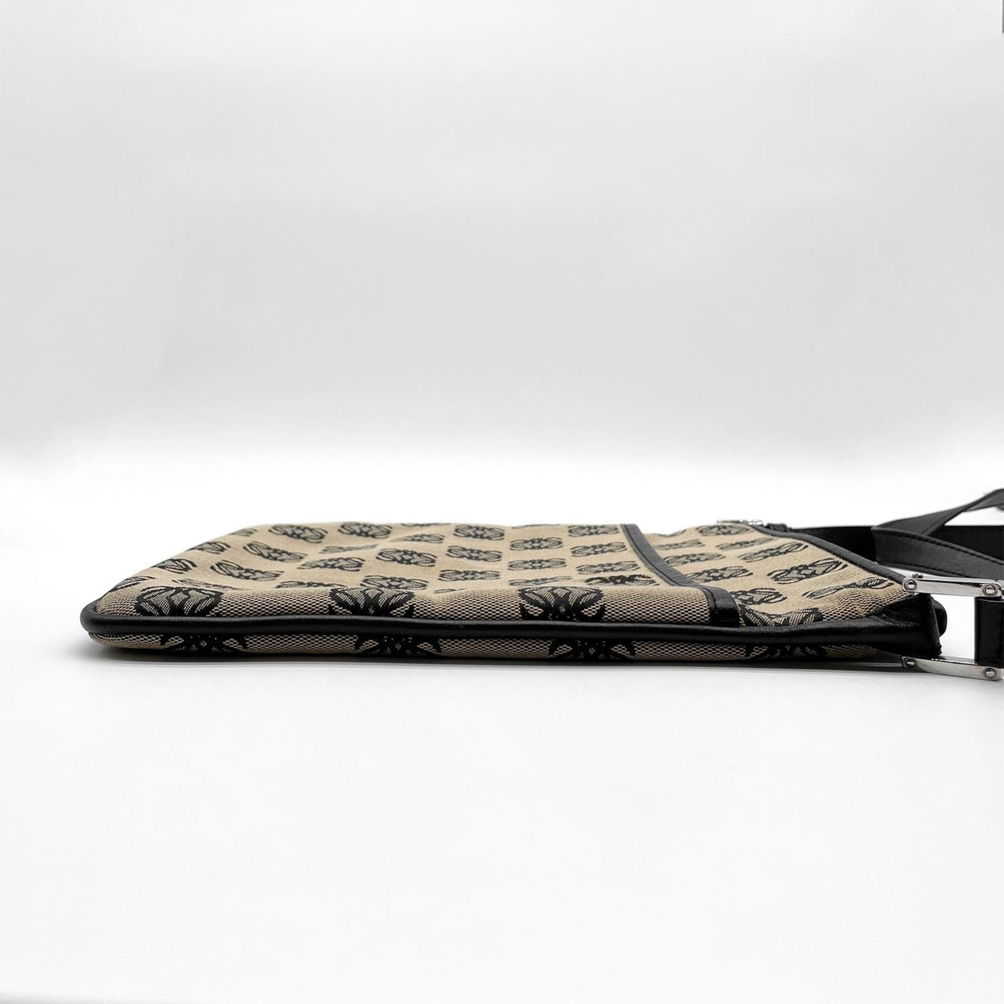 Canvas Shoulder Bag (Pre-Owned) - Loewe - Modalova