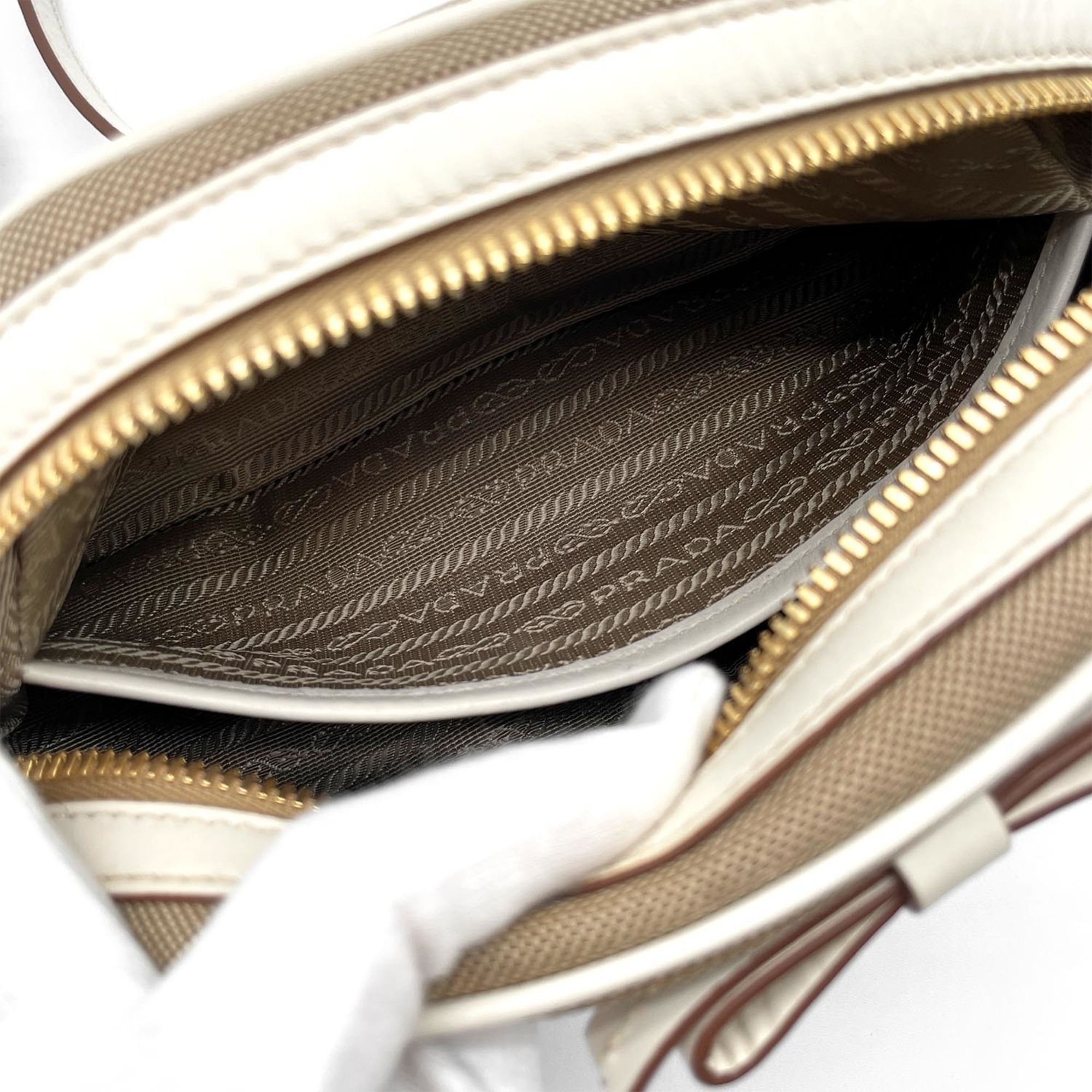 Canvas Leather Shoulder Bag (Pre-Owned) - Prada - Modalova