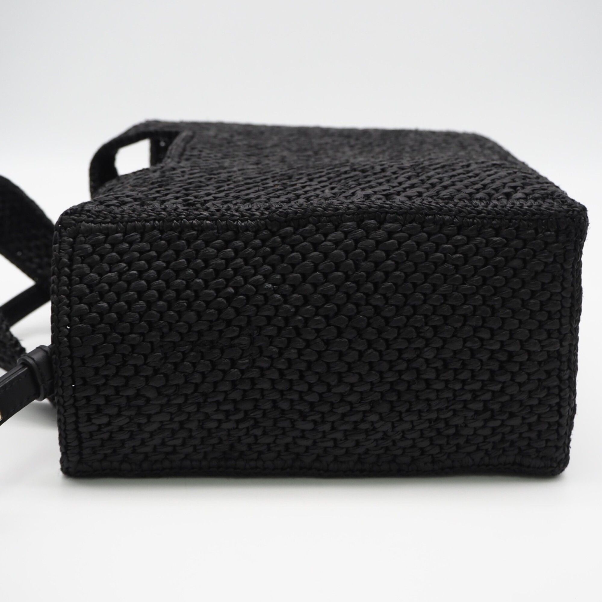 Raffia Leather Handbag (Pre-Owned) - Loewe - Modalova