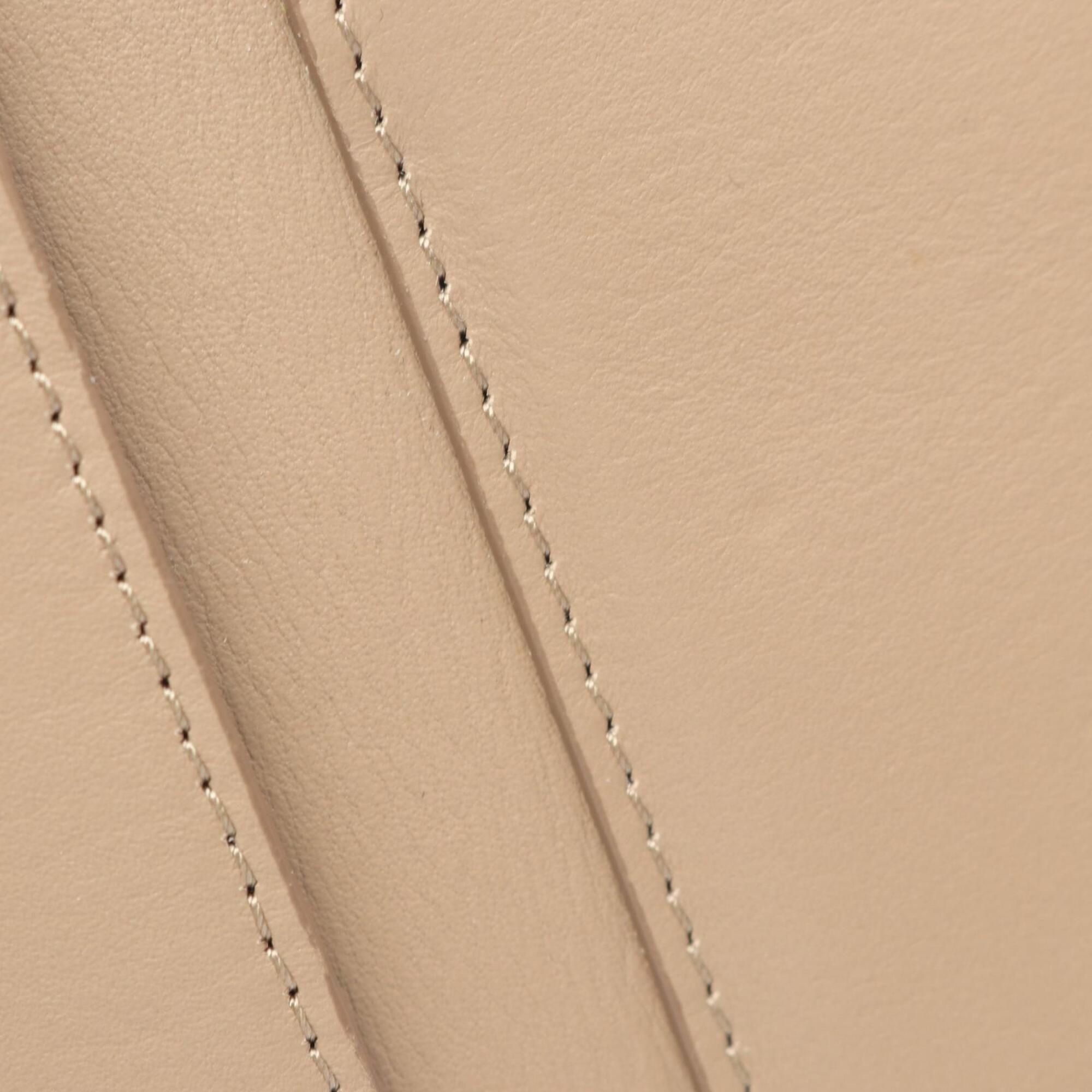 Leather Wallet (Tri-Fold) (Pre-Owned) - Loewe - Modalova