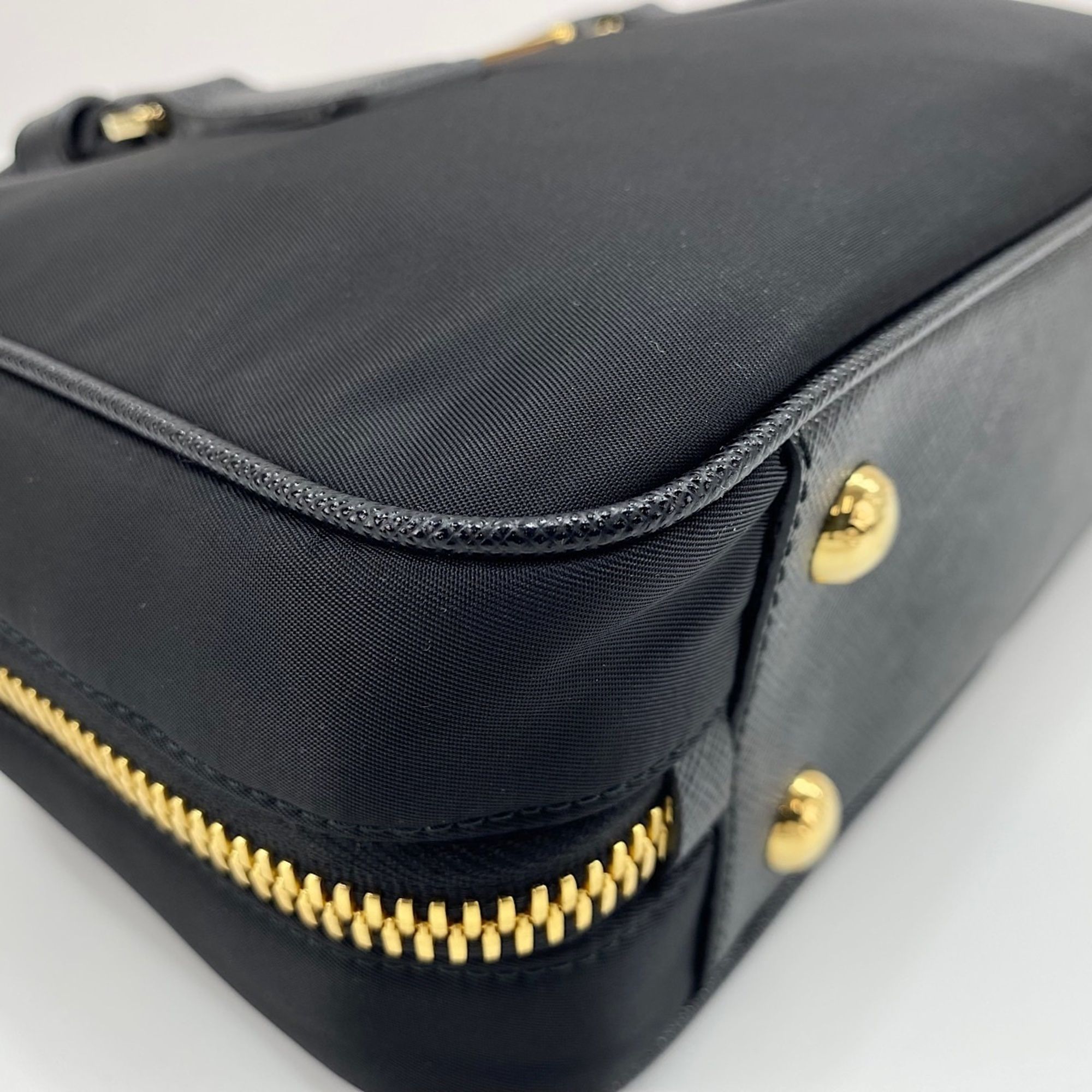 Nylon Handbag (Pre-Owned) - Prada - Modalova