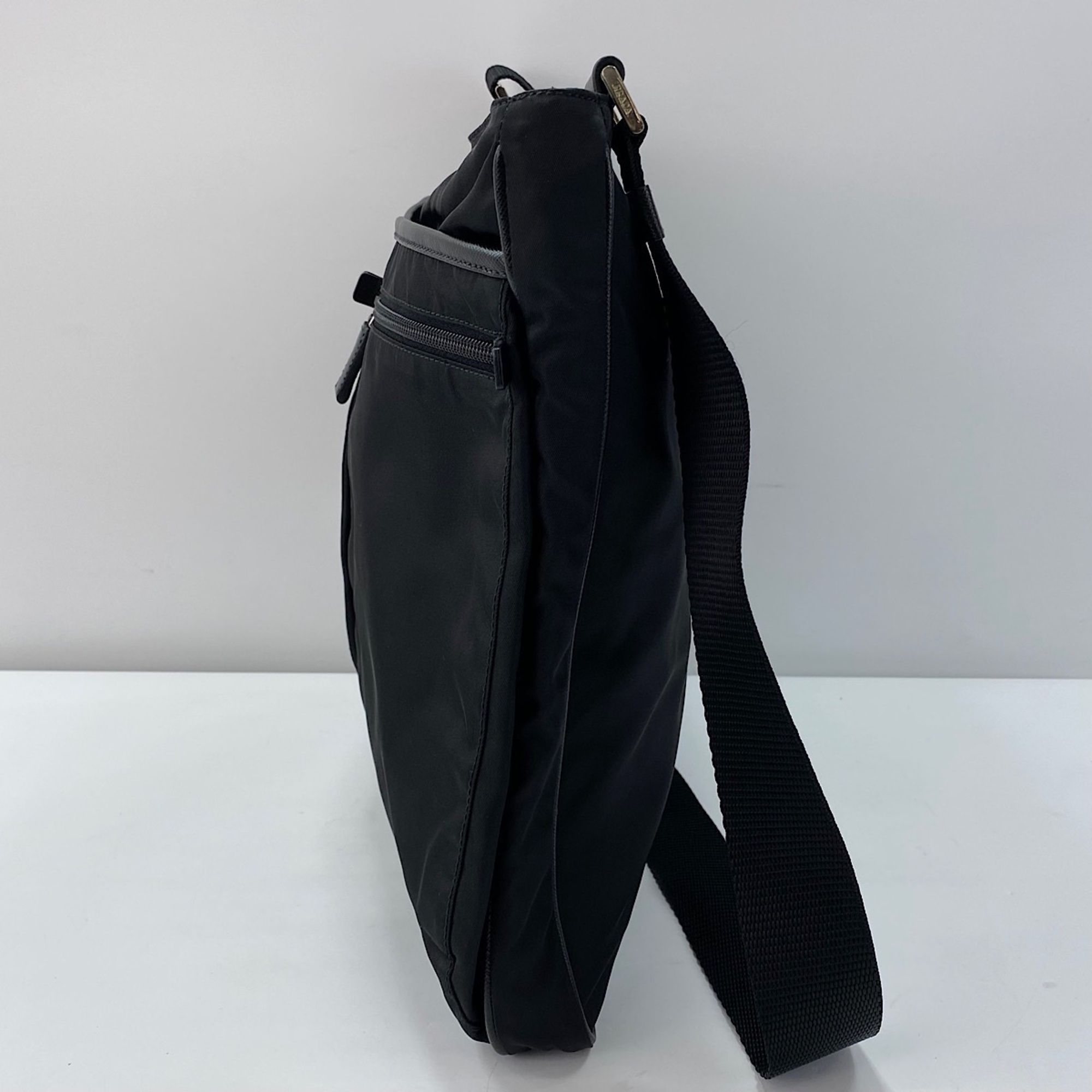 Nylon Shoulder Bag (Pre-Owned) - Prada - Modalova