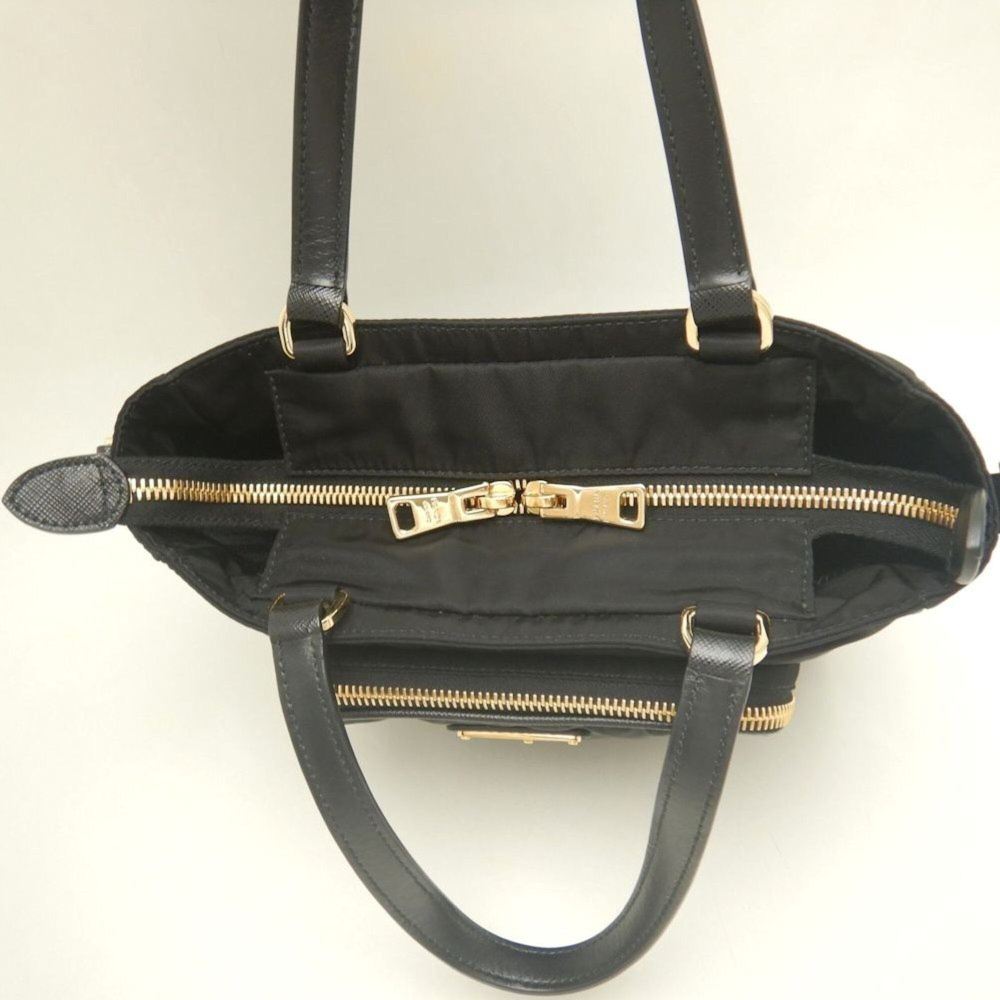 Nylon Leather Handbag (Pre-Owned) - Prada - Modalova