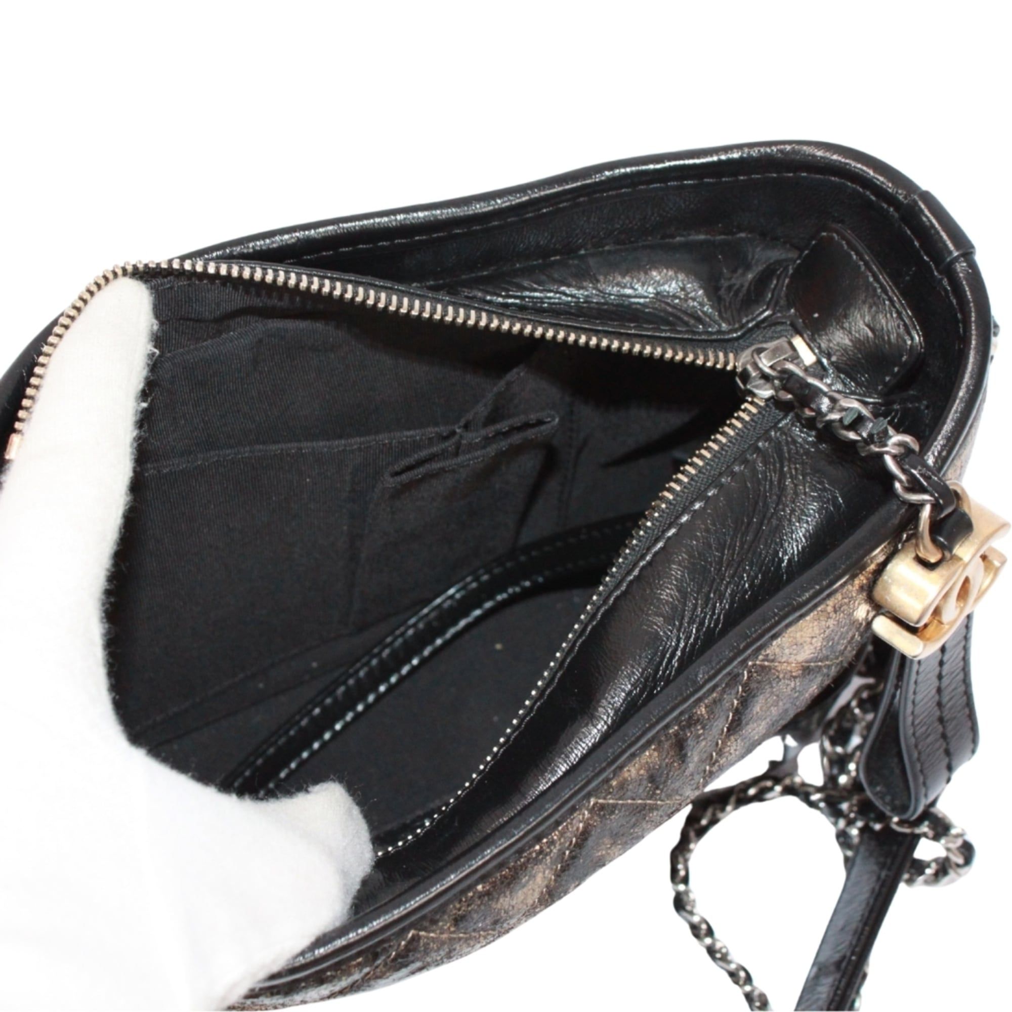 Leather Shoulder Bag (Pre-Owned) - Chanel - Modalova