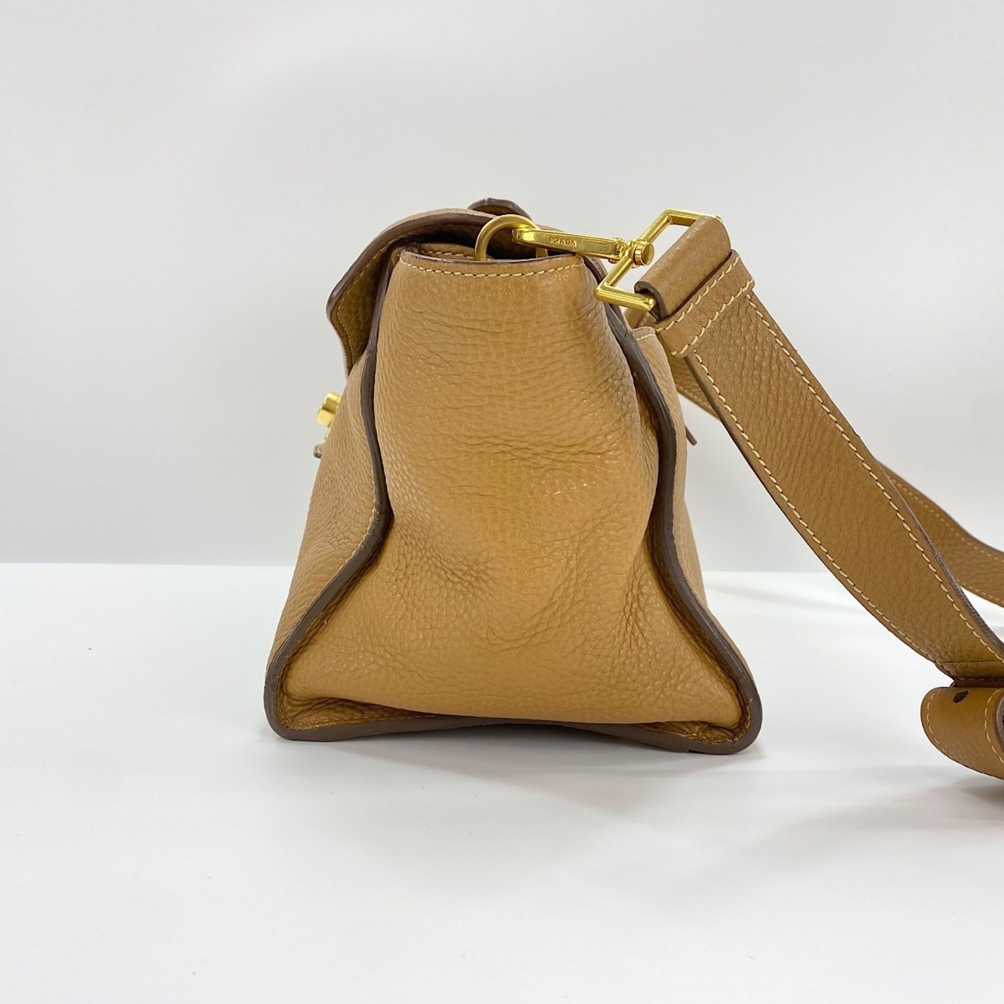 Leather Shoulder Bag (Pre-Owned) - Prada - Modalova