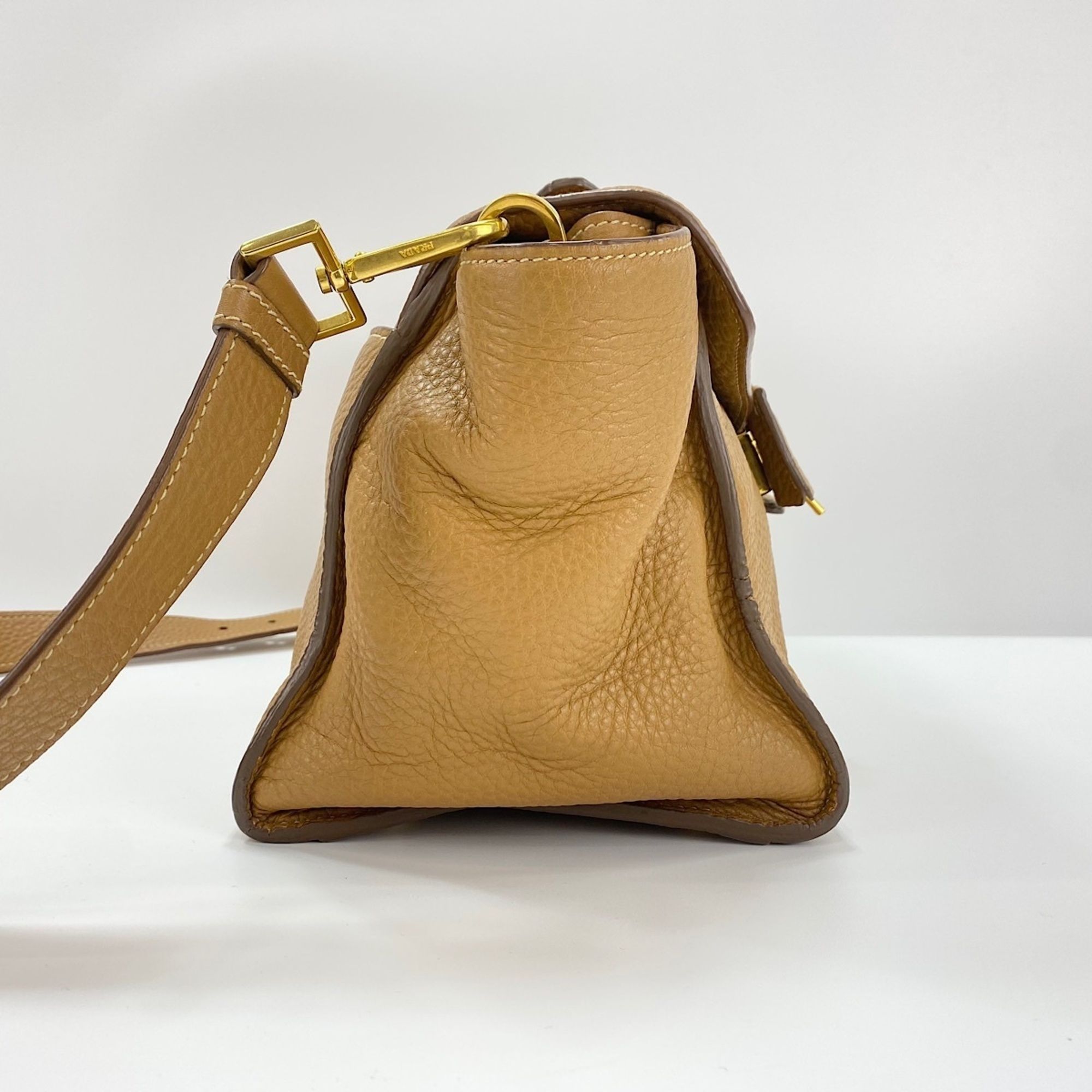 Leather Shoulder Bag (Pre-Owned) - Prada - Modalova