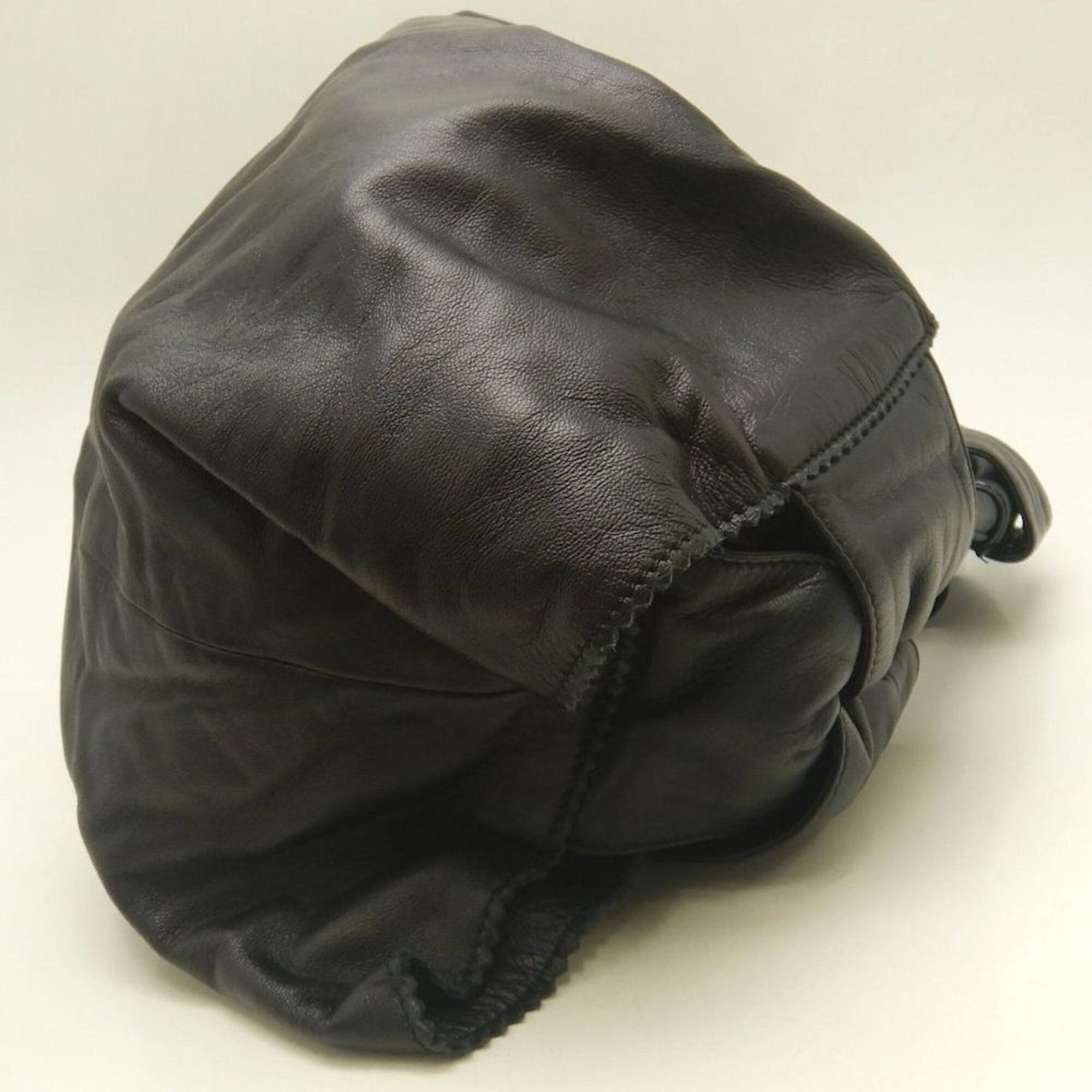 Nappa Aire Leather Handbag (Pre-Owned) - Loewe - Modalova
