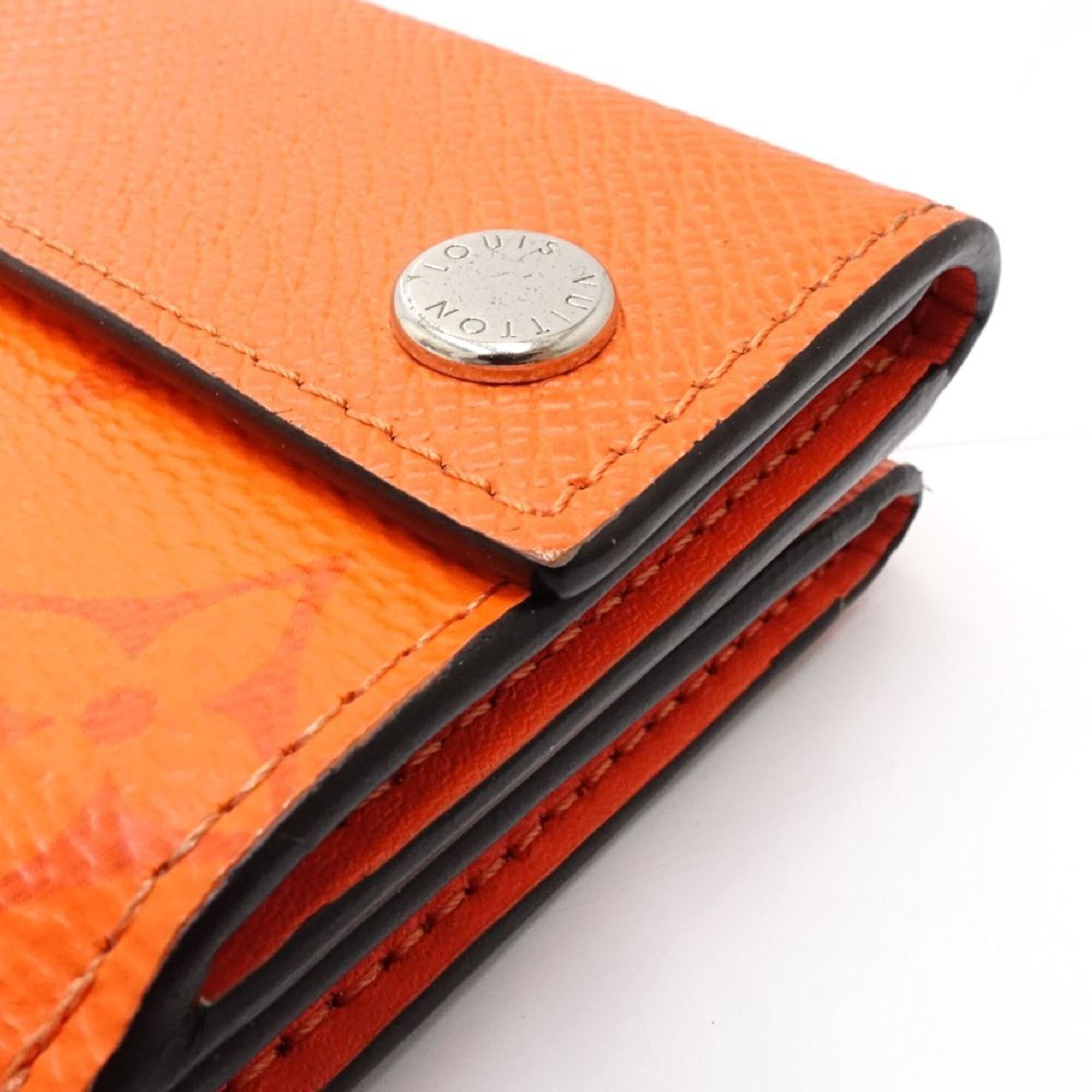 Taigarama Leather Wallet (Tri-Fold) (Pre-Owned) - Louis Vuitton - Modalova