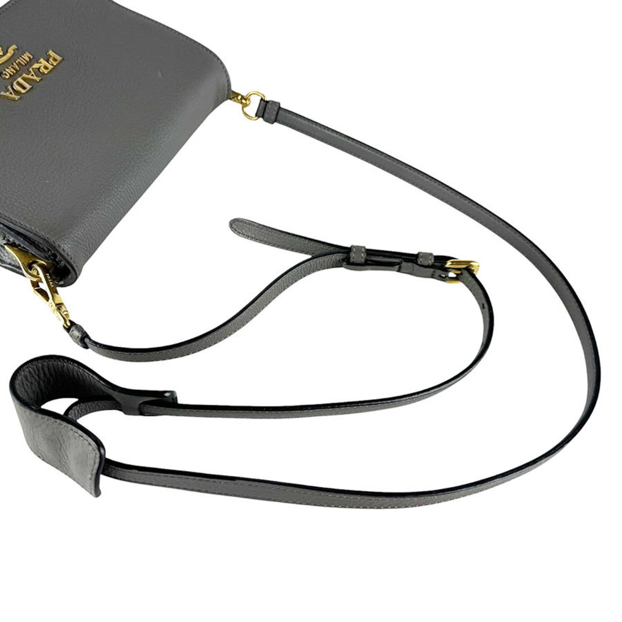Leather Shoulder Bag (Pre-Owned) - Prada - Modalova
