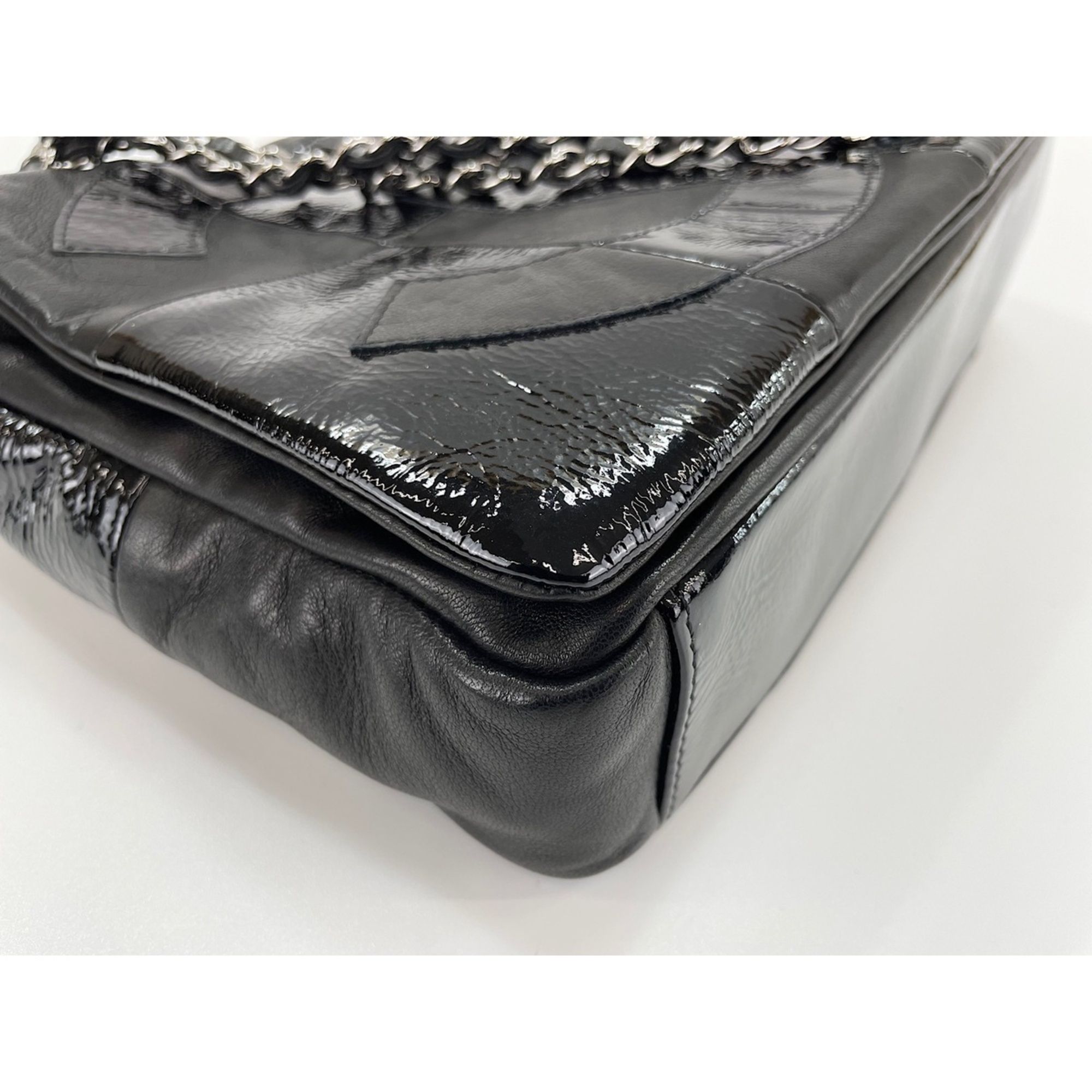 Leather Shoulder Bag (Pre-Owned) - Chanel - Modalova