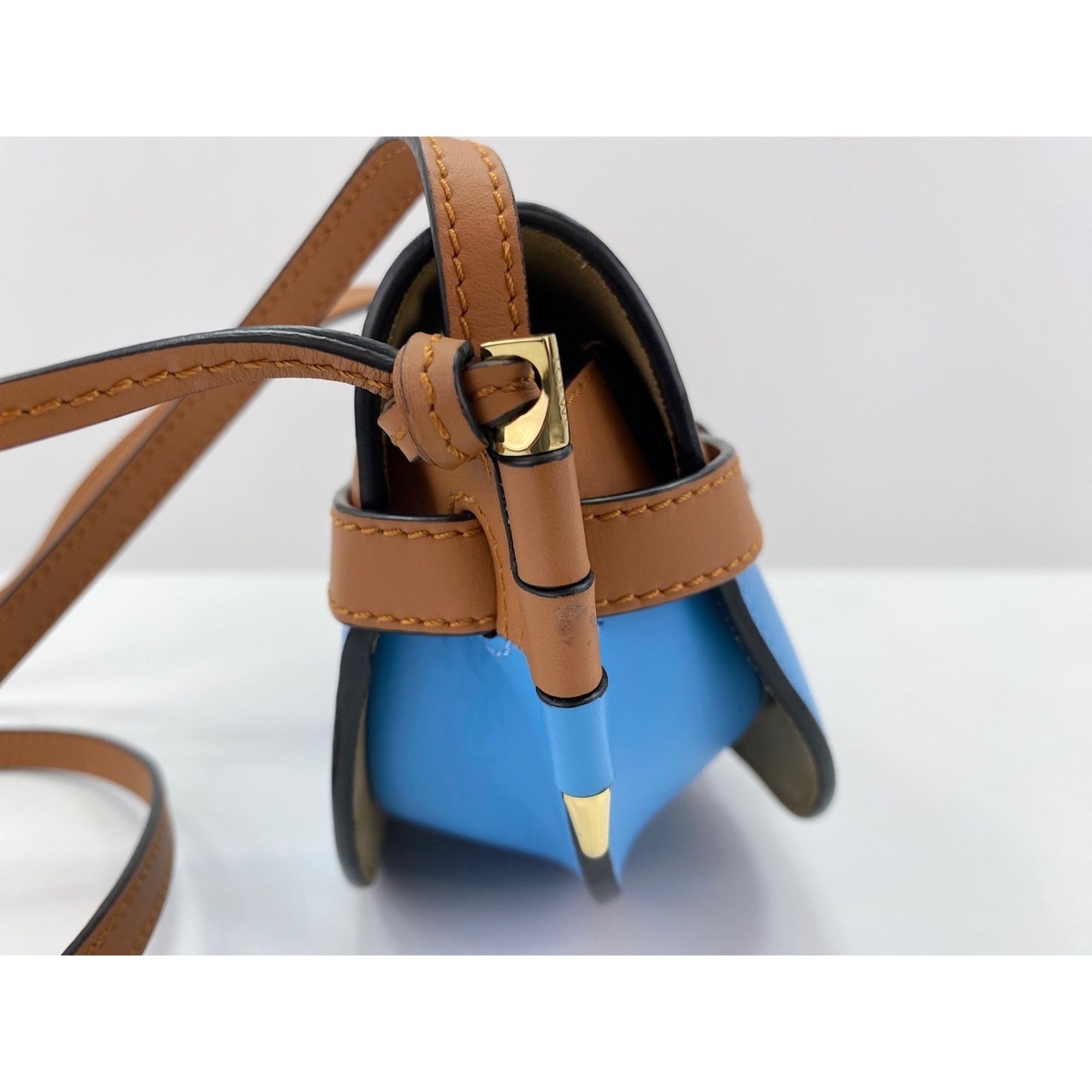 Leather Shoulder Bag (Pre-Owned) - Loewe - Modalova