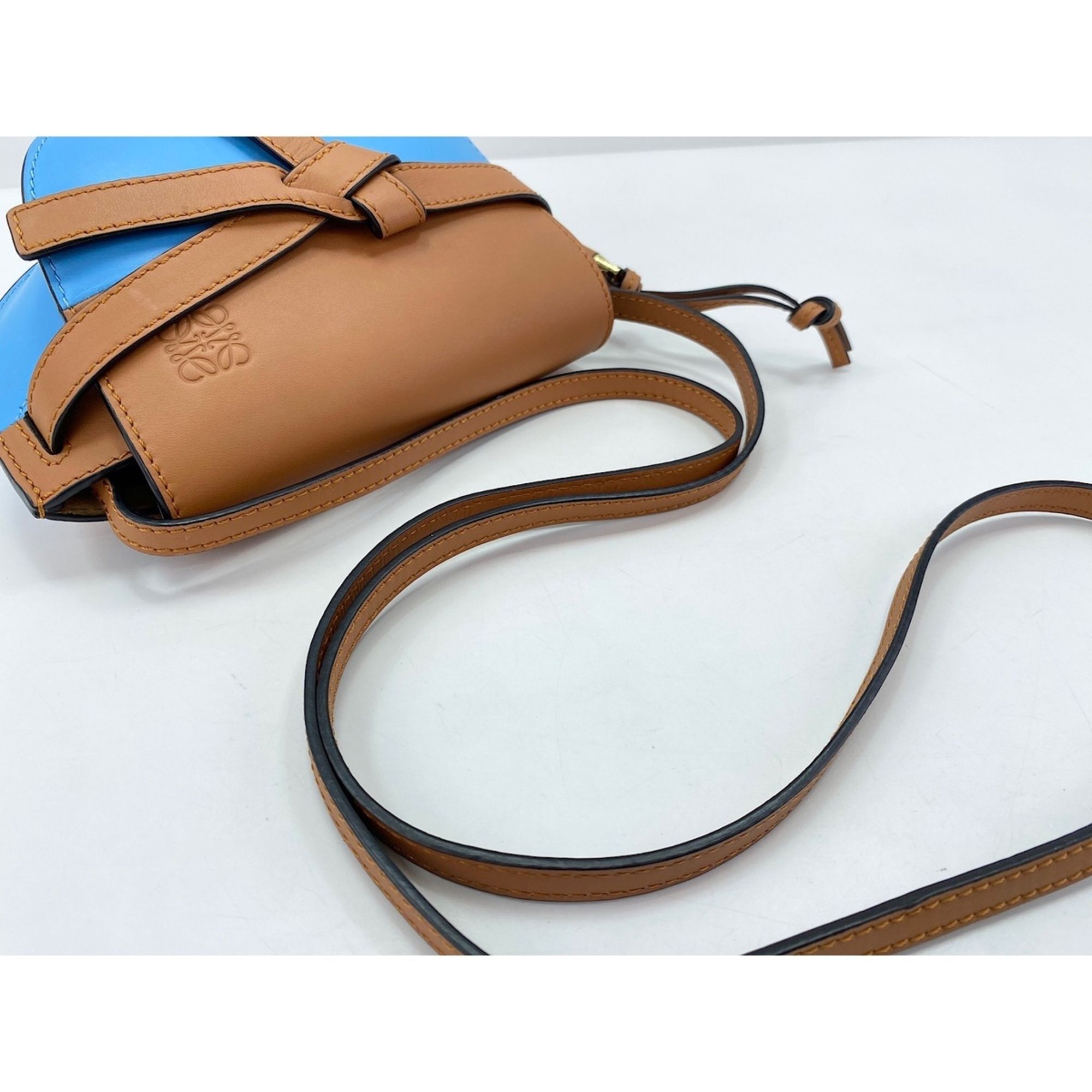 Leather Shoulder Bag (Pre-Owned) - Loewe - Modalova