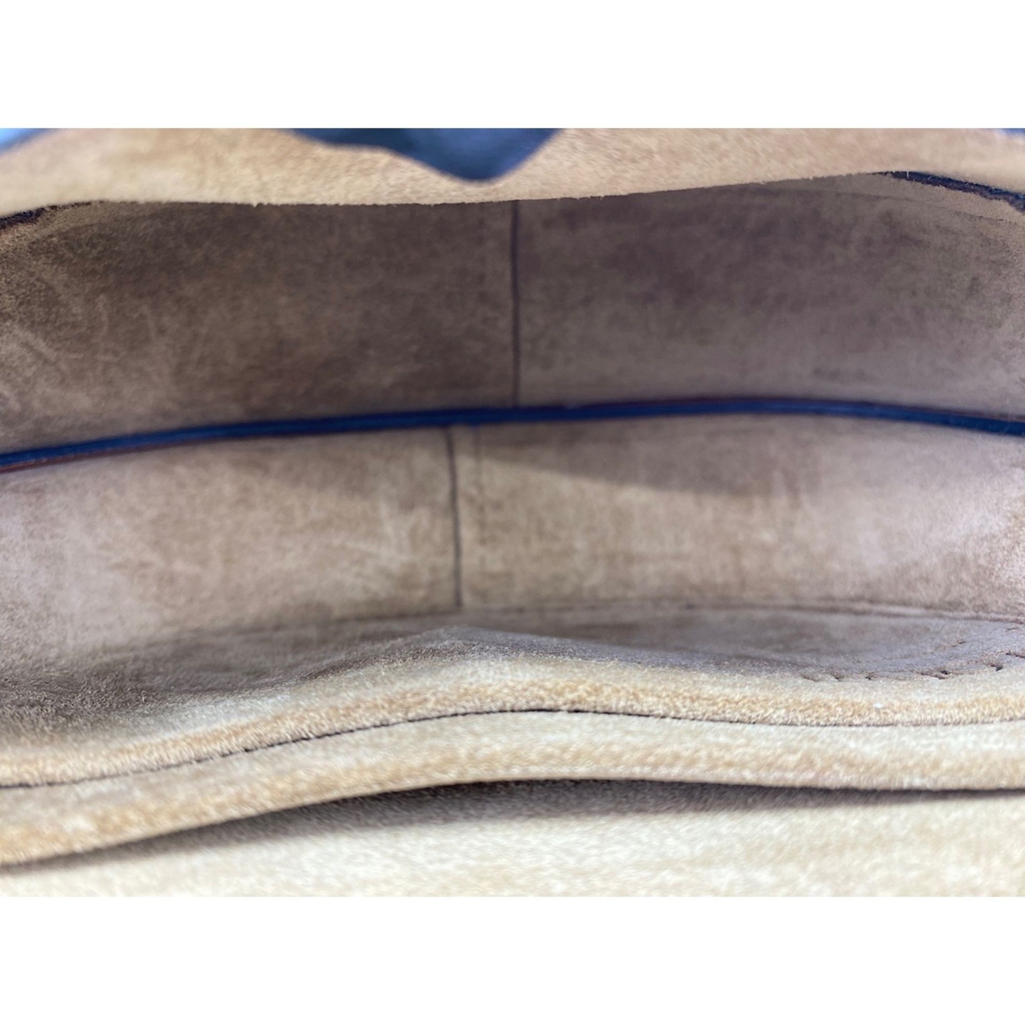 Leather Shoulder Bag (Pre-Owned) - Loewe - Modalova