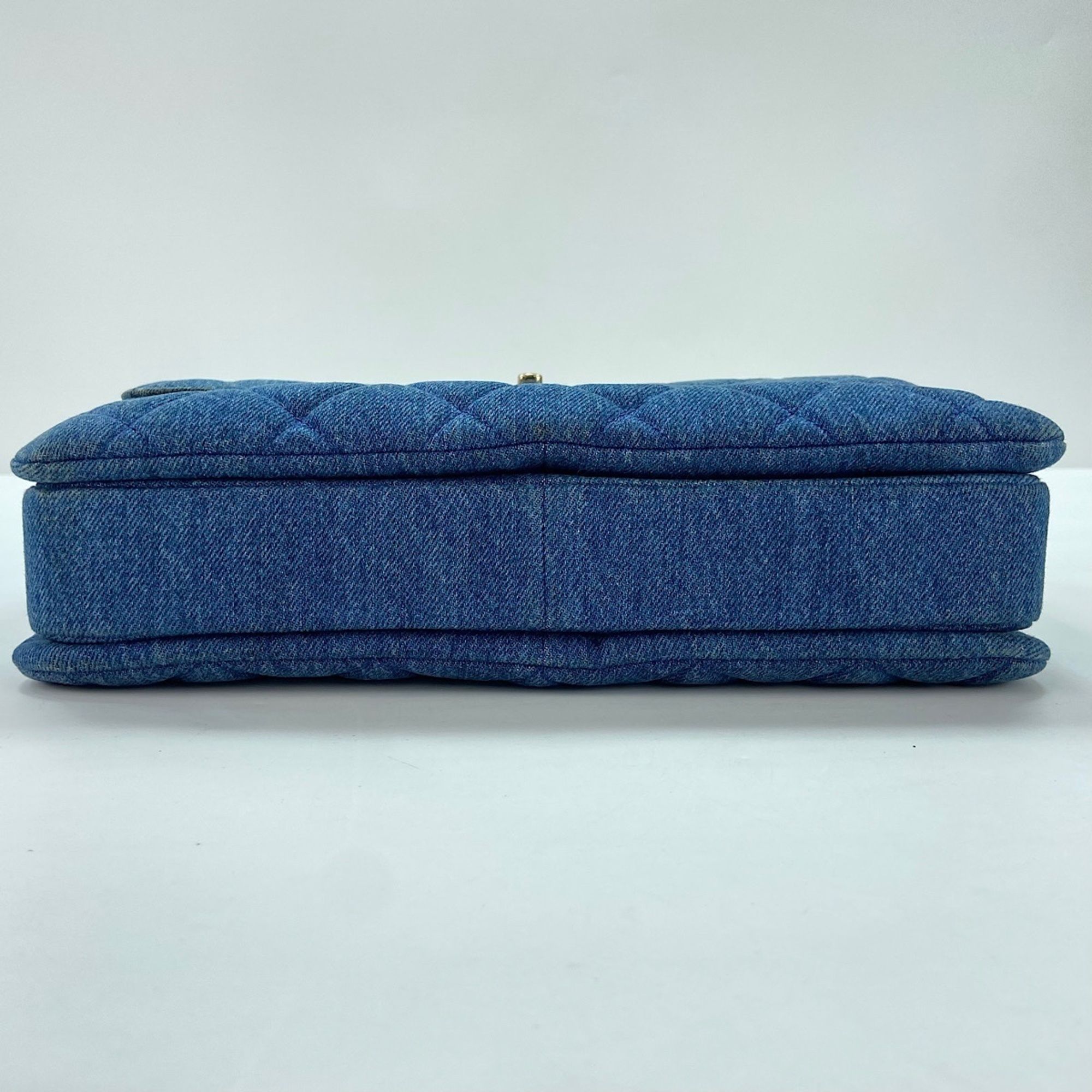 Denim Handbag (Pre-Owned) - Chanel - Modalova