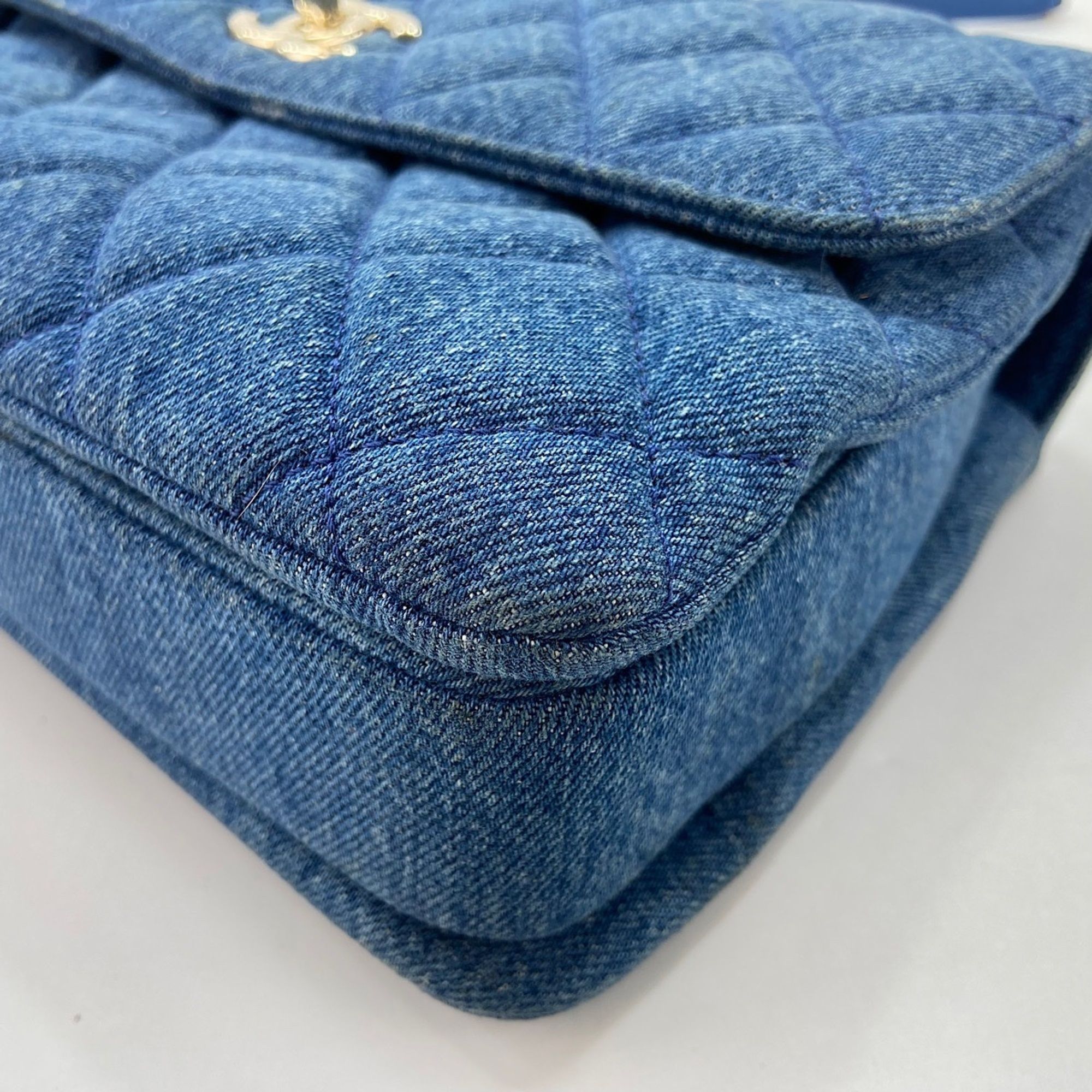 Denim Handbag (Pre-Owned) - Chanel - Modalova