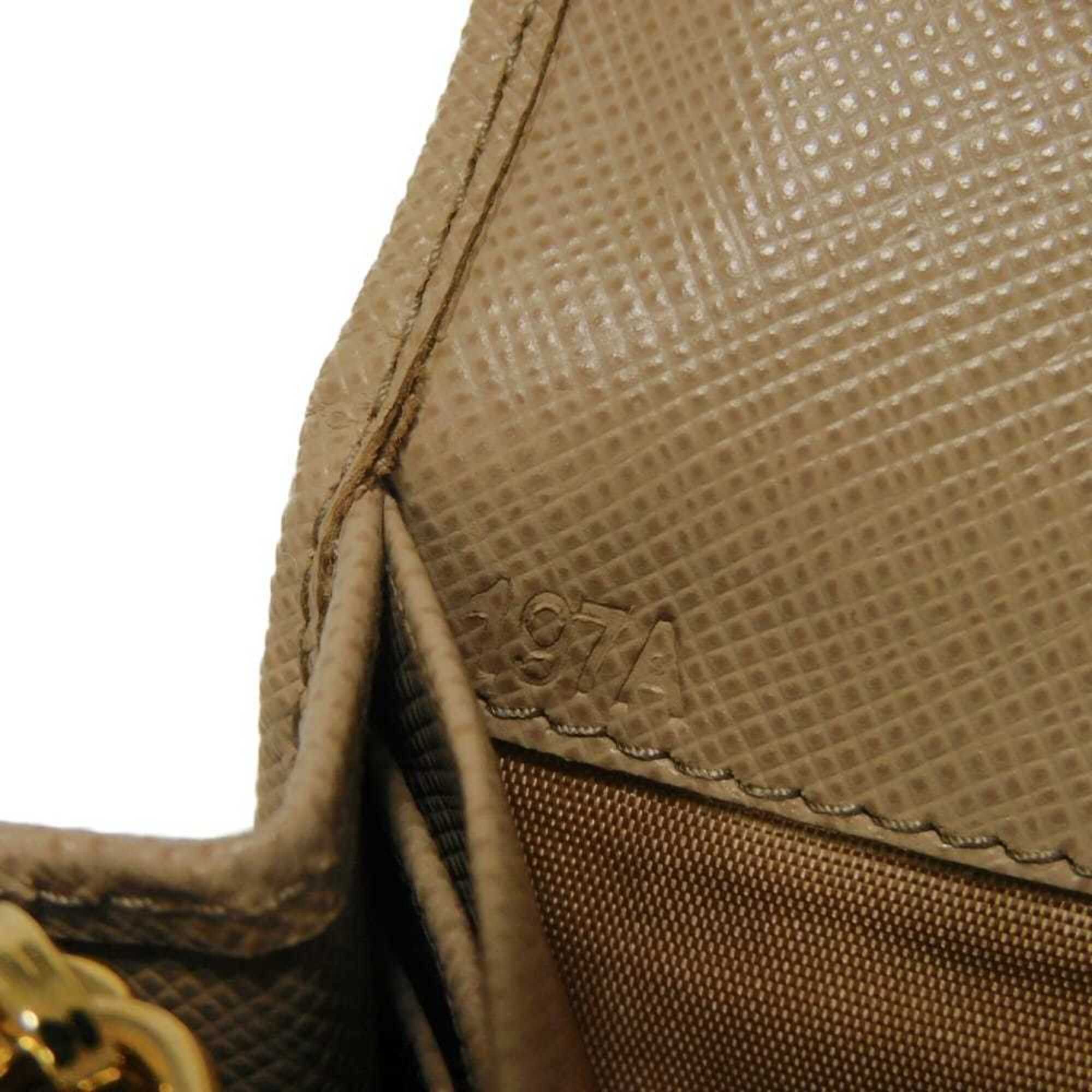 Saffiano Lux Long Wallet (Bi-Fold) (Pre-Owned) - Prada - Modalova