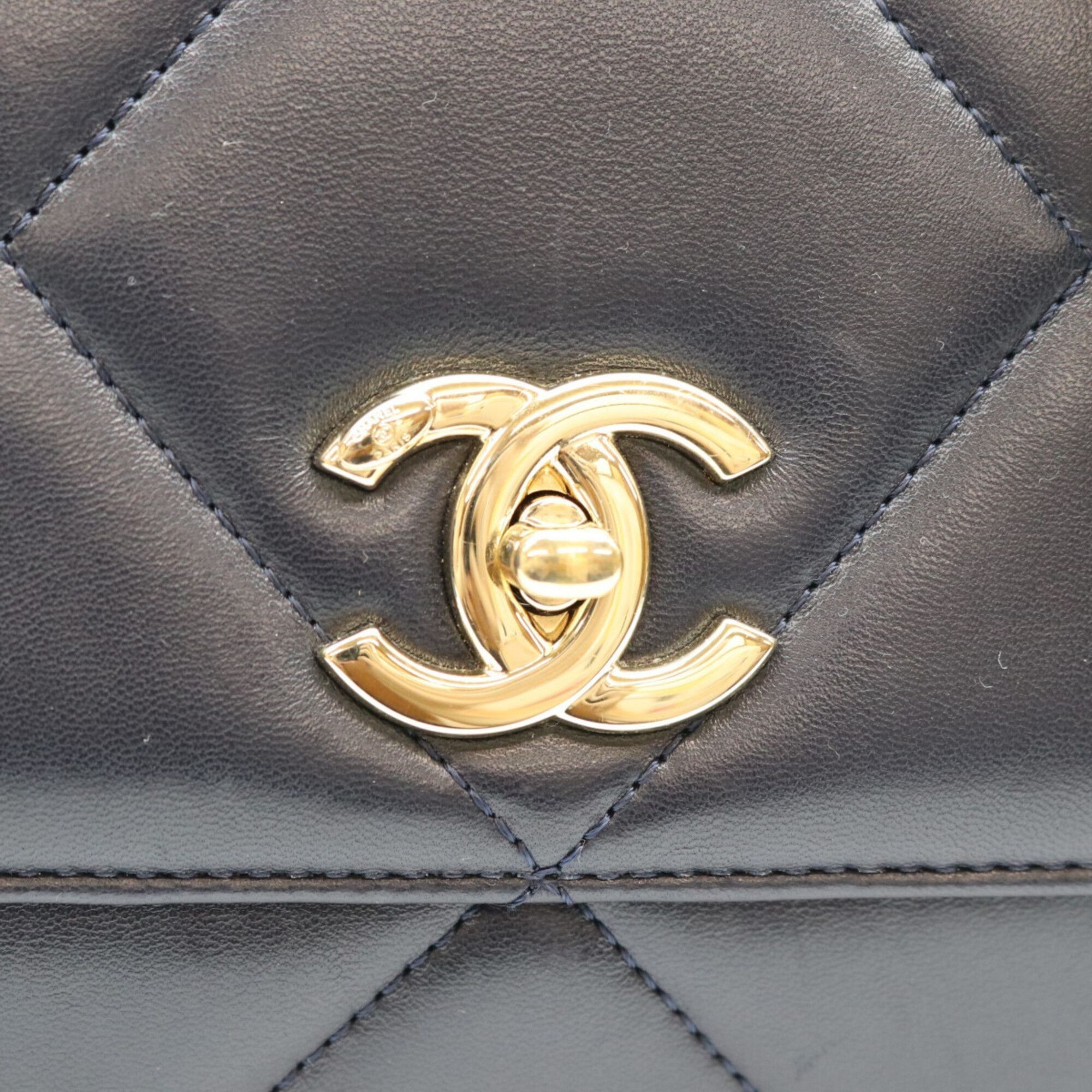 Leather Shoulder Bag (Pre-Owned) - Chanel - Modalova