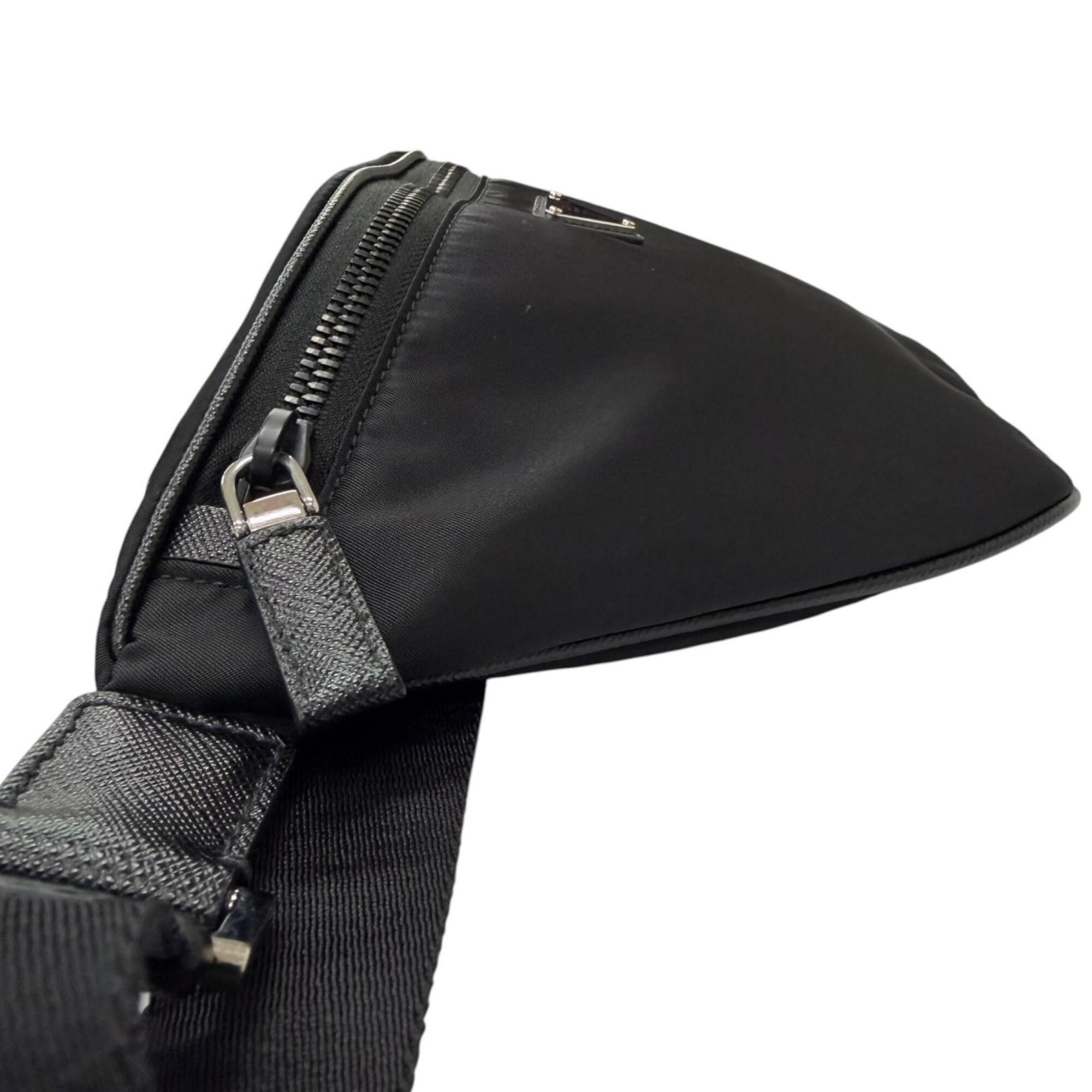 Nylon Leather Fanny Pack Sling Bag (Pre-Owned) - Prada - Modalova