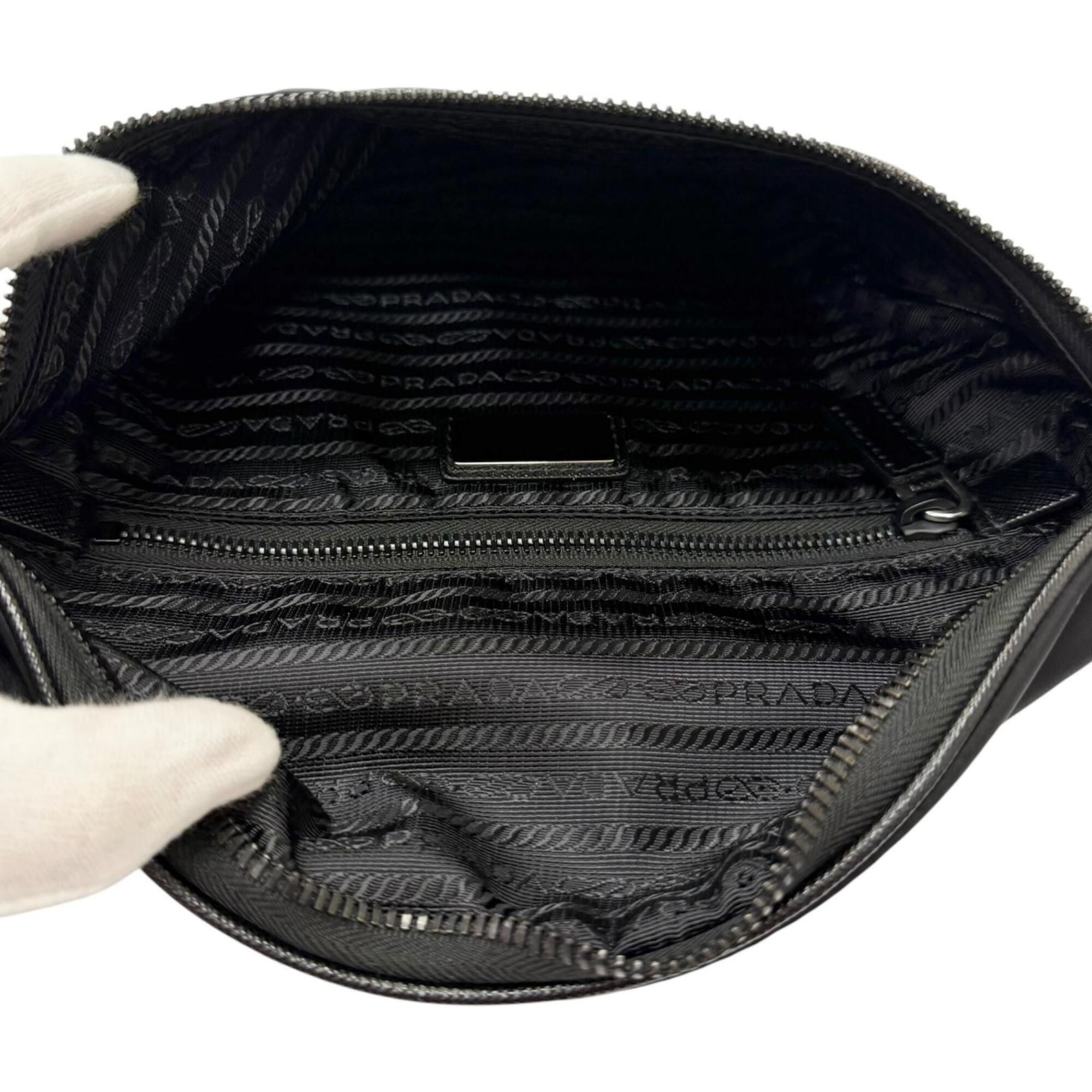 Nylon Leather Fanny Pack Sling Bag (Pre-Owned) - Prada - Modalova