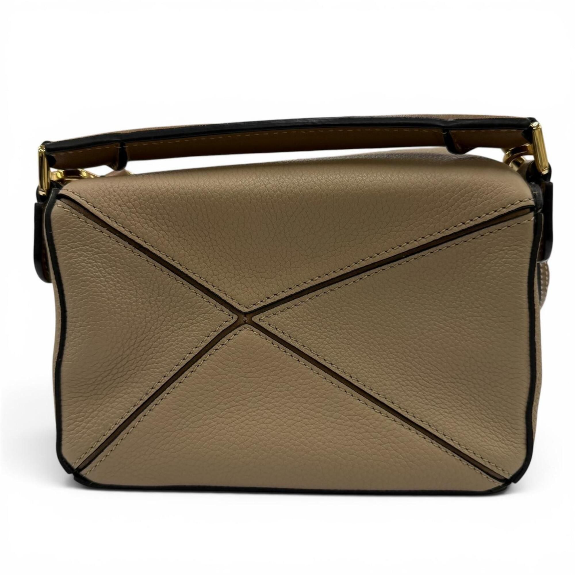 Leather Handbag Shoulder Bag (Pre-Owned) - Loewe - Modalova