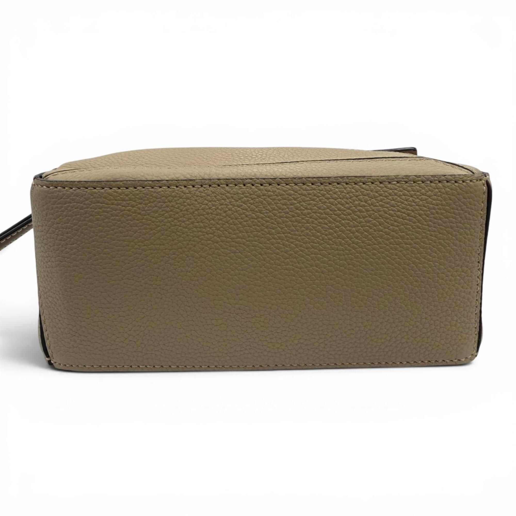 Leather Handbag Shoulder Bag (Pre-Owned) - Loewe - Modalova