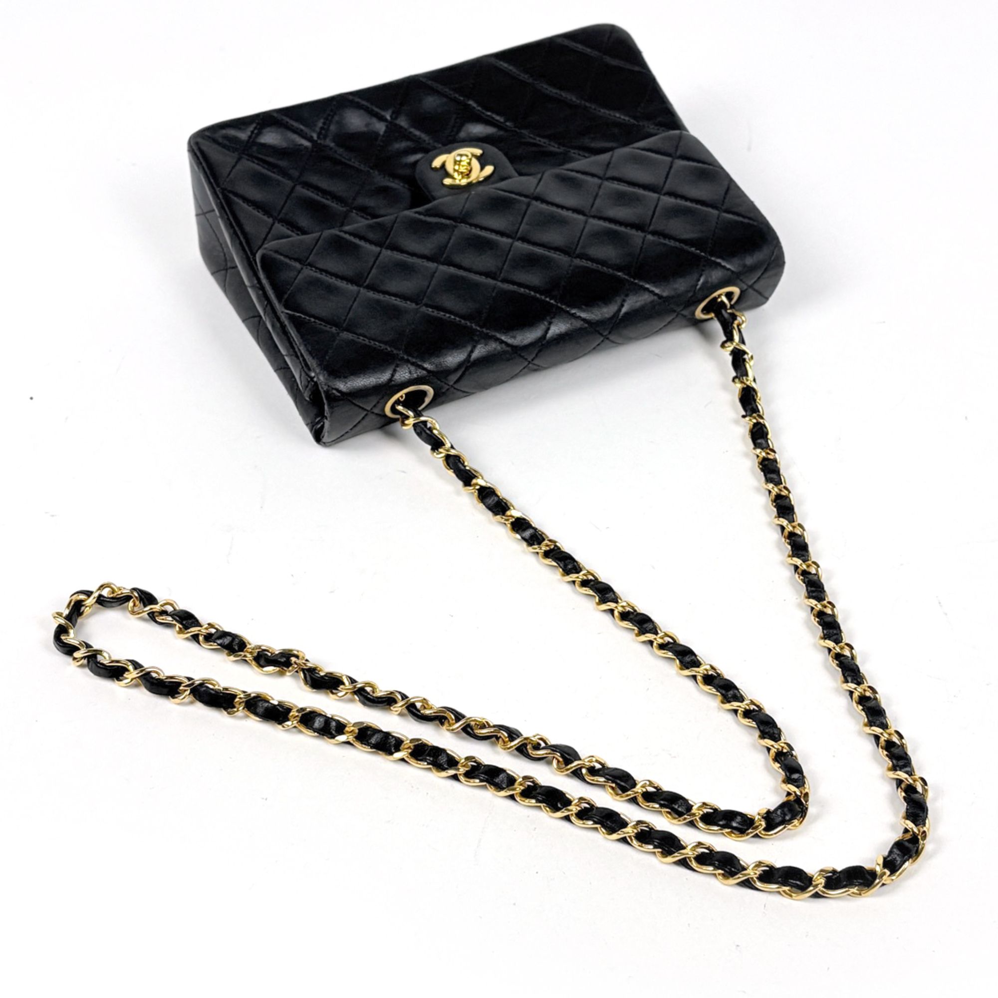 Leather Shoulder Bag (Pre-Owned) - Chanel - Modalova