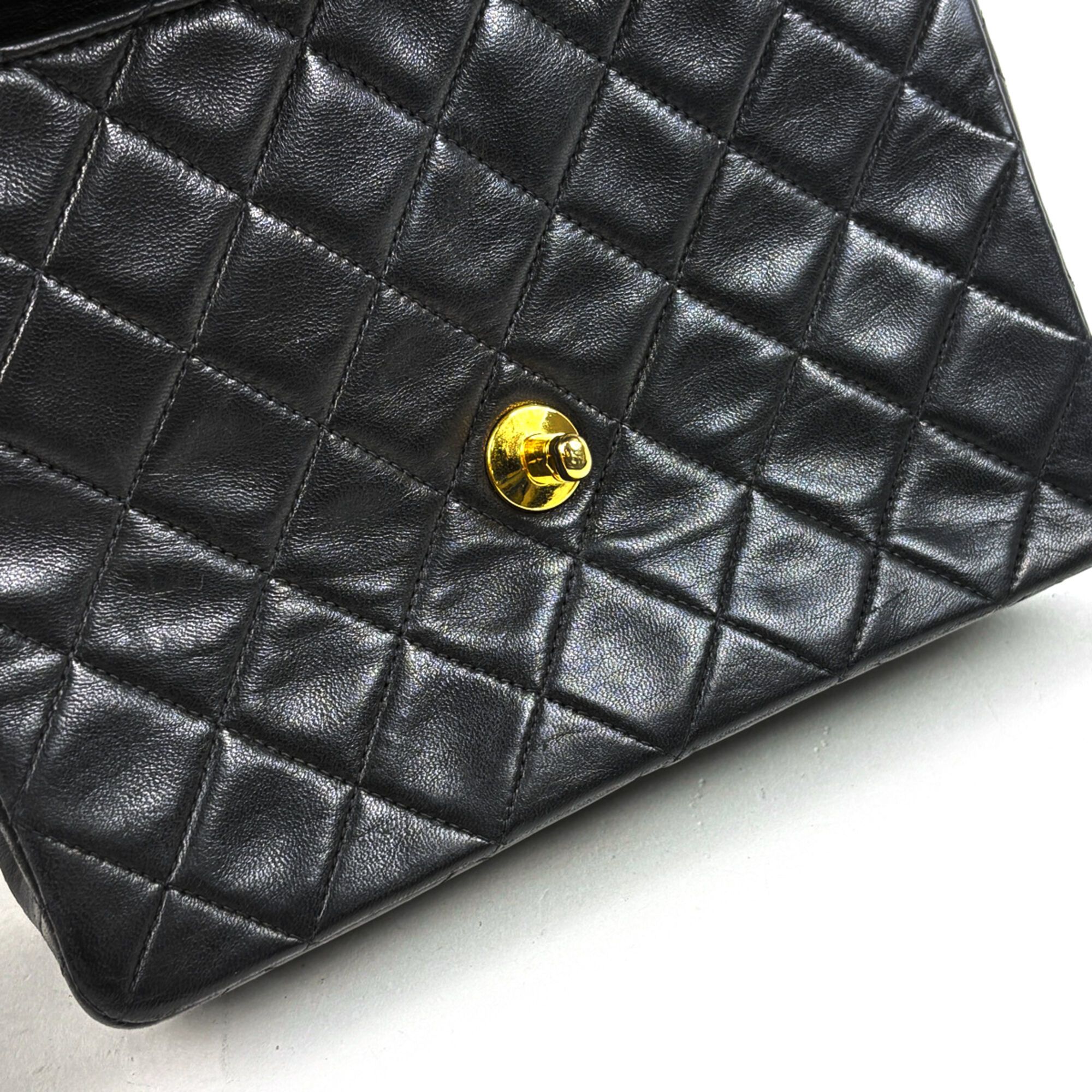 Leather Shoulder Bag (Pre-Owned) - Chanel - Modalova