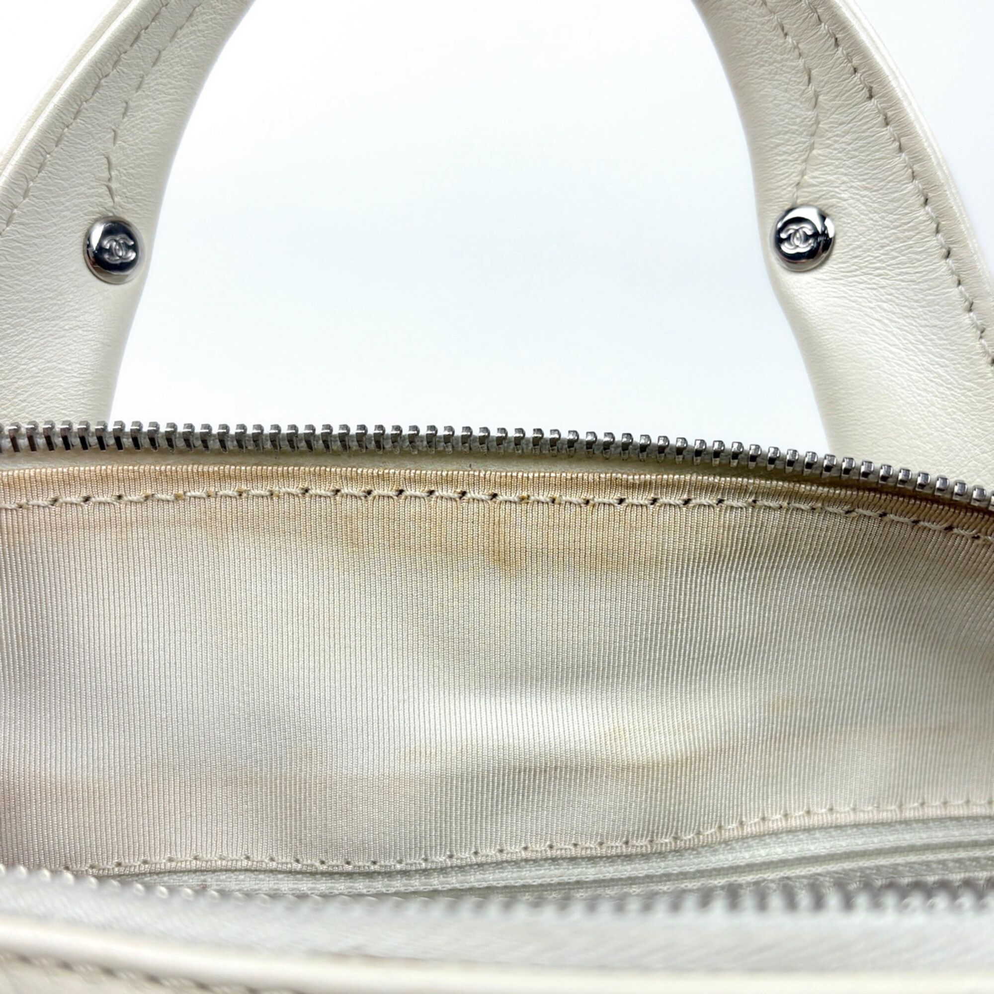 Leather Handbag (Pre-Owned) - Chanel - Modalova
