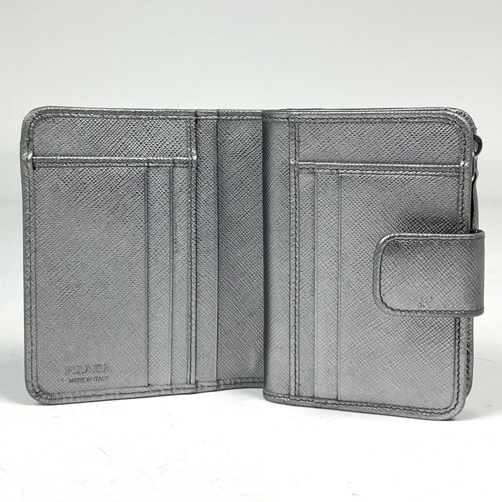 Saffiano Wallet (Bi-Fold) (Pre-Owned) - Prada - Modalova