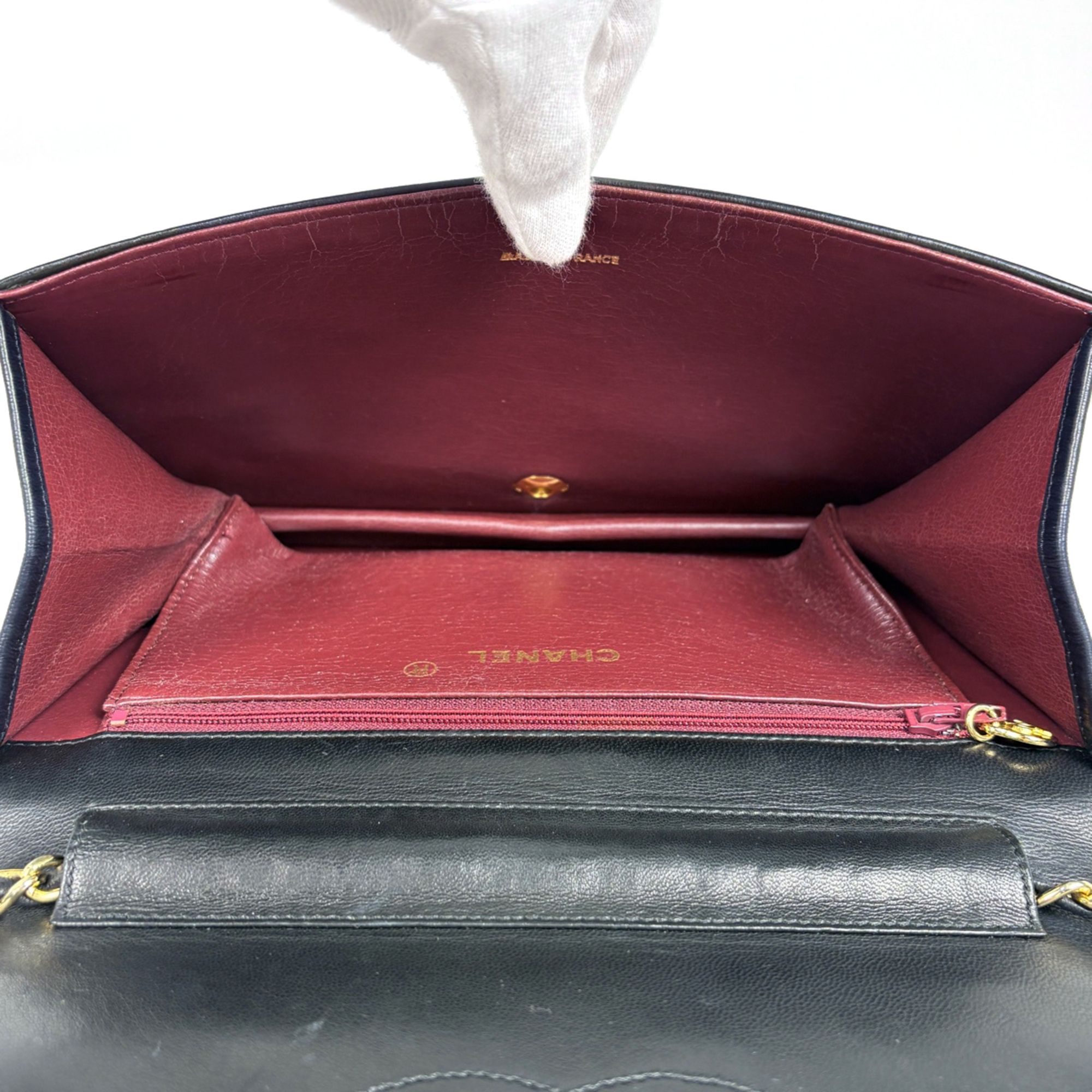 Leather Shoulder Bag (Pre-Owned) - Chanel - Modalova
