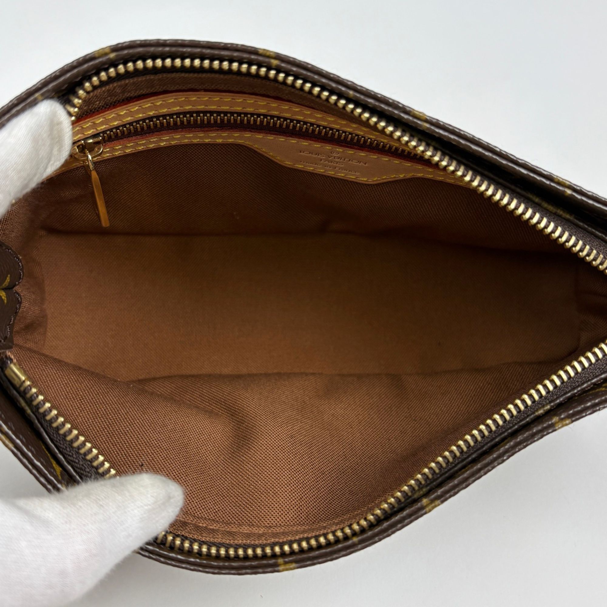 Monogram Monogram Pochette Shoulder Bag (Pre-Owned) - Louis Vuitton - Modalova