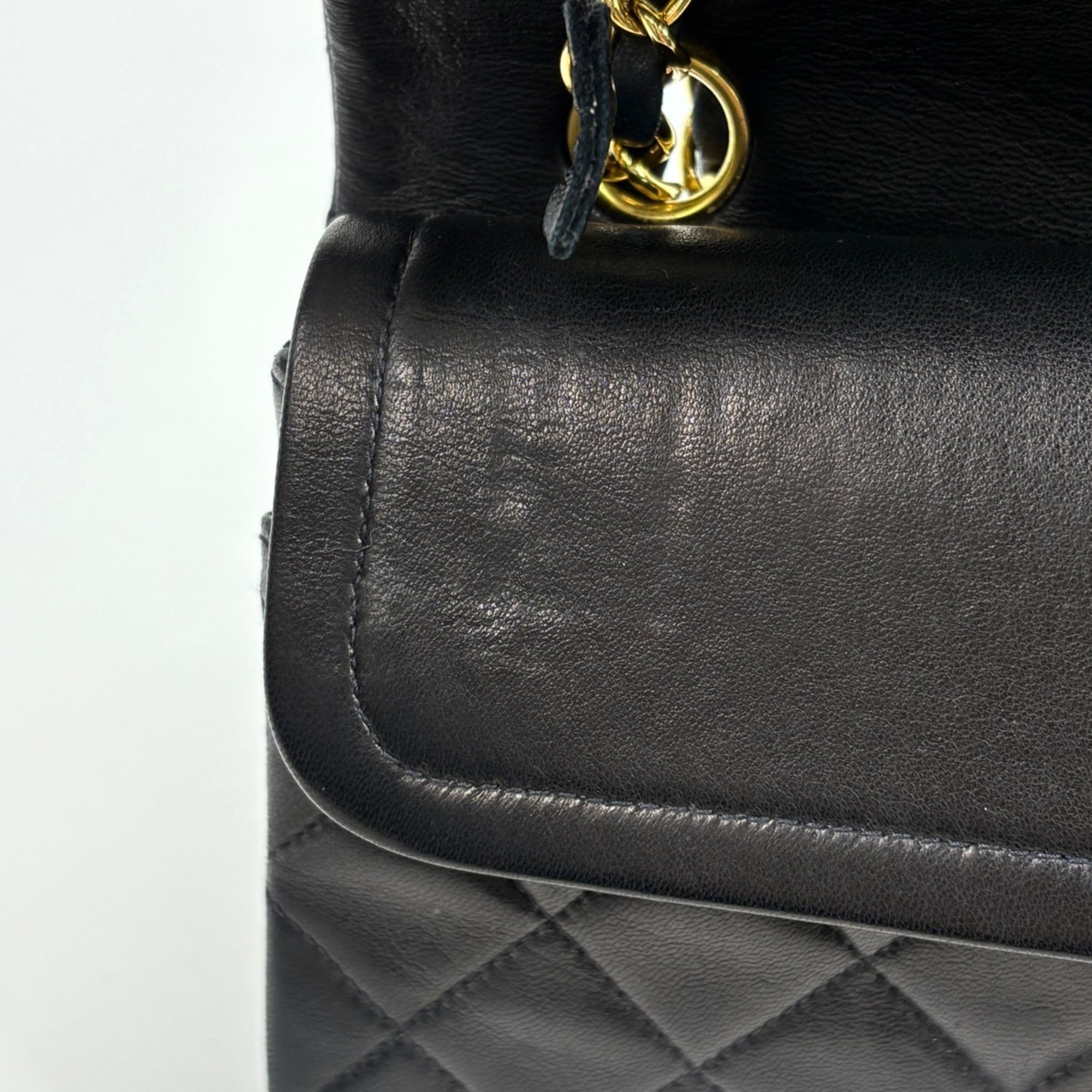 Leather Shoulder Bag (Pre-Owned) - Chanel - Modalova