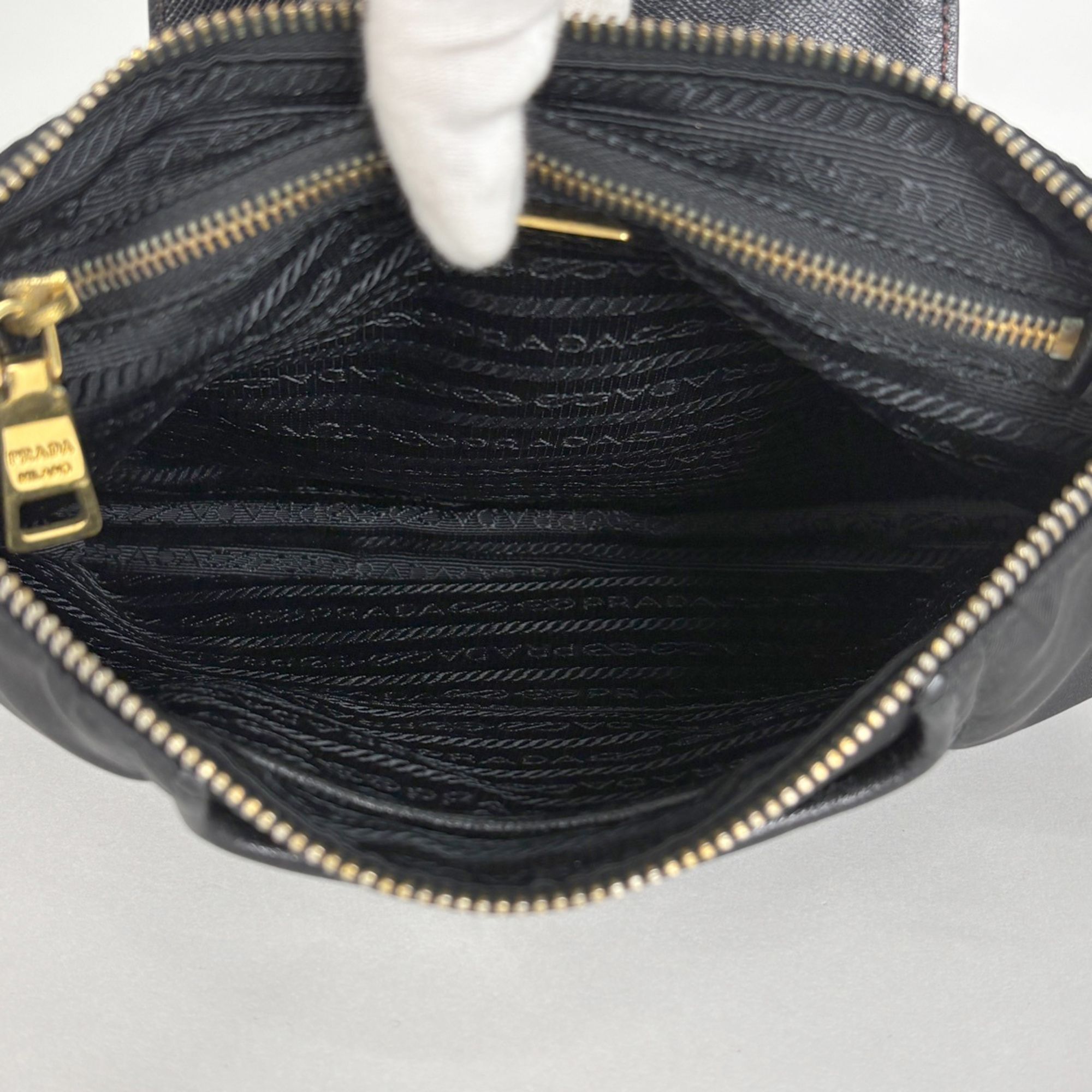 Nylon Leather Shoulder Bag (Pre-Owned) - Prada - Modalova