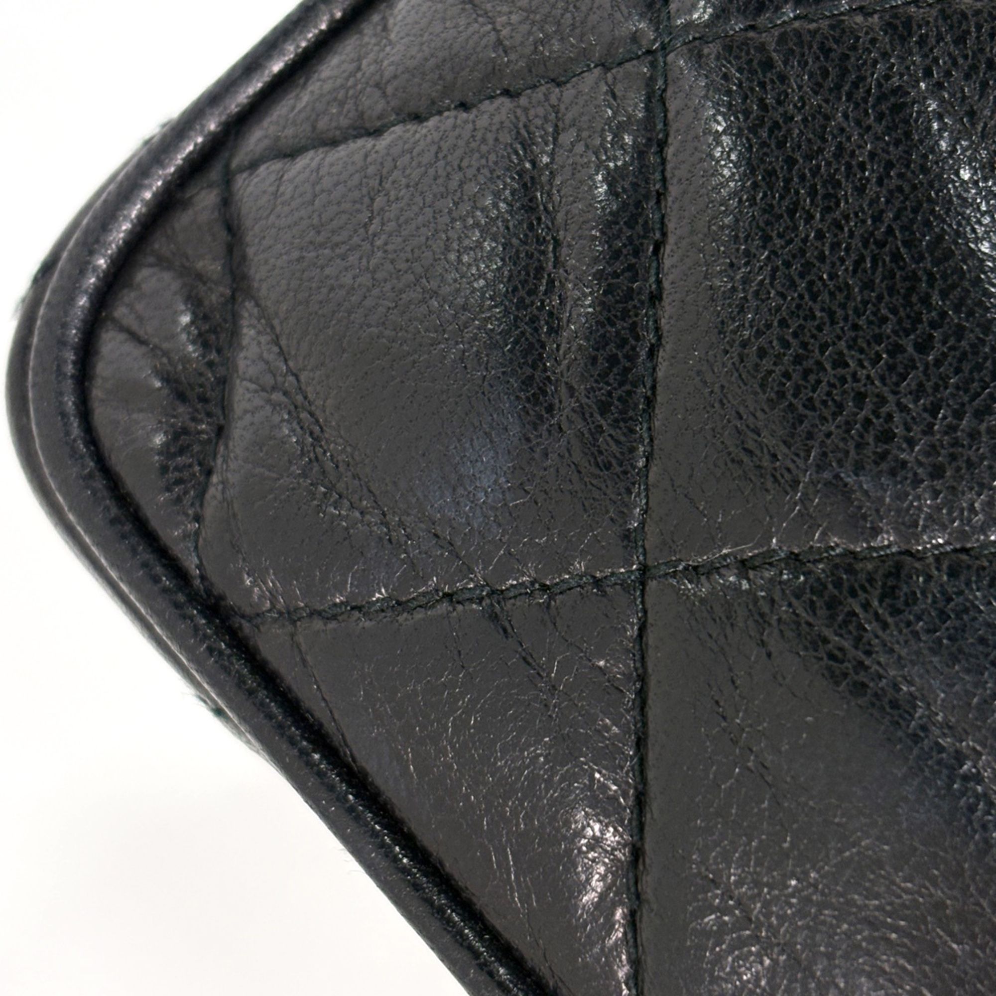 Leather Shoulder Bag (Pre-Owned) - Chanel - Modalova