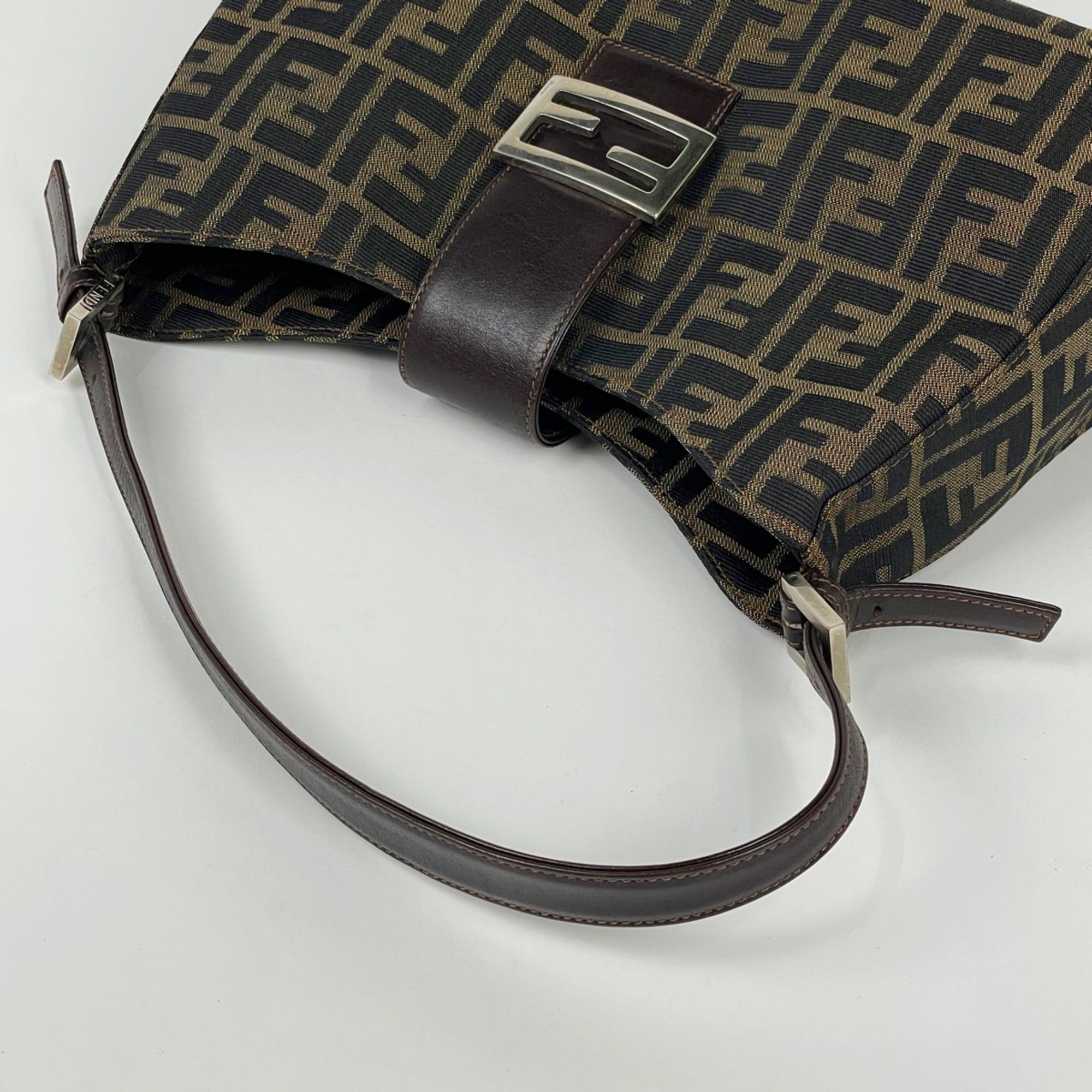 Leather Shoulder Bag (Pre-Owned) - Fendi - Modalova