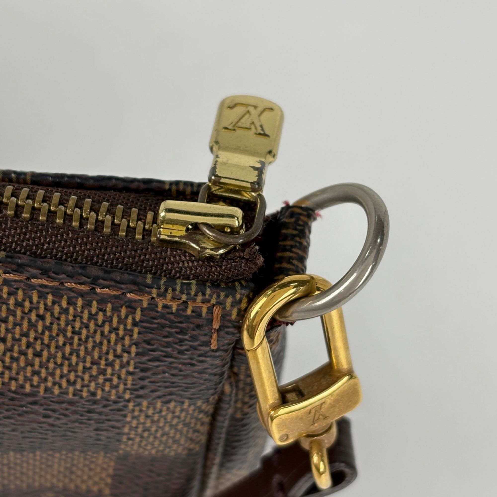 Pochette Pouch (Pre-Owned) - Louis Vuitton - Modalova