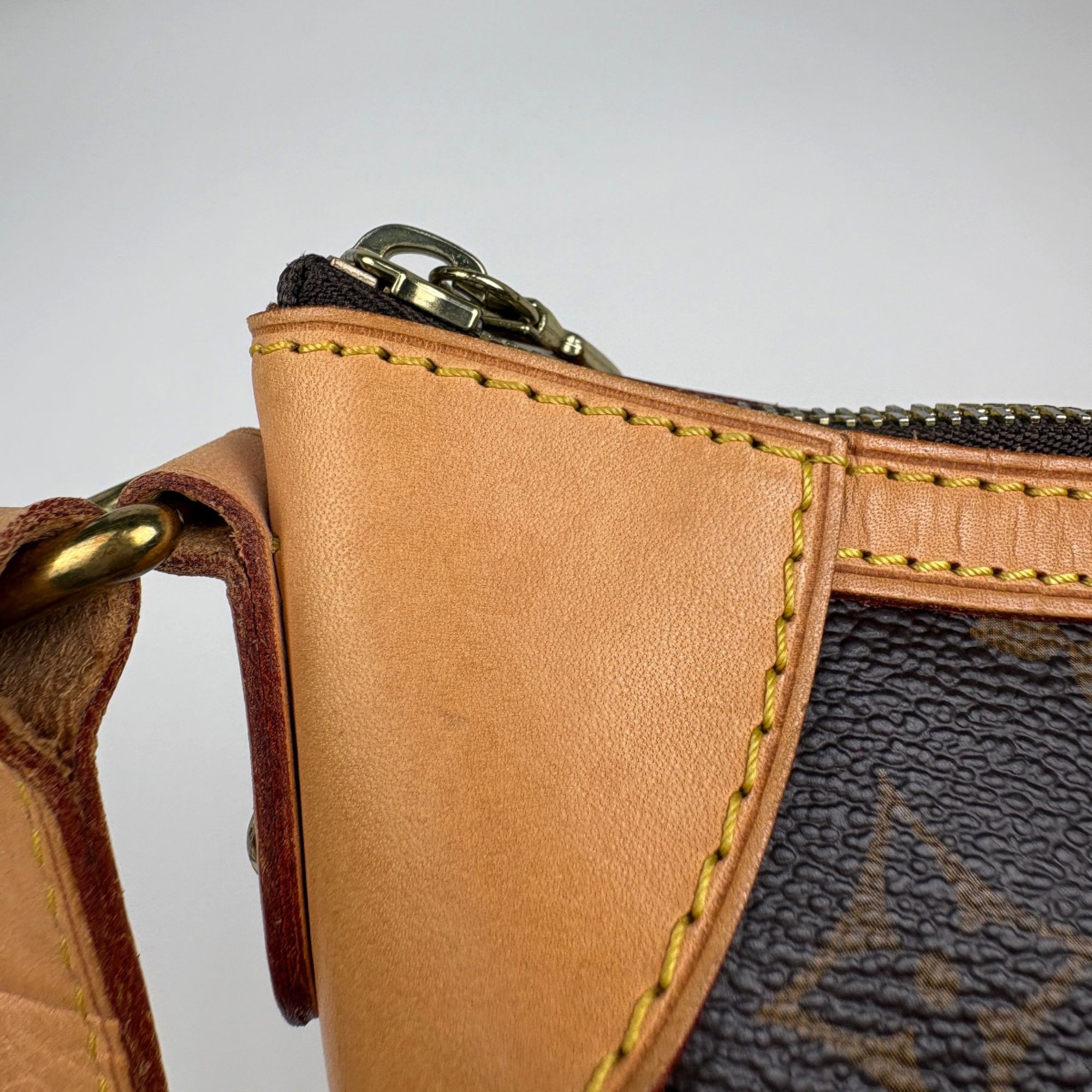 Monogram Shoulder Bag (Pre-Owned) - Louis Vuitton - Modalova