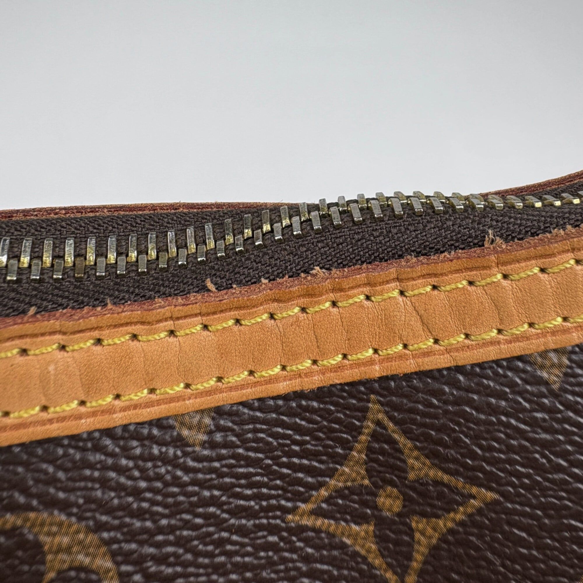 Monogram Shoulder Bag (Pre-Owned) - Louis Vuitton - Modalova