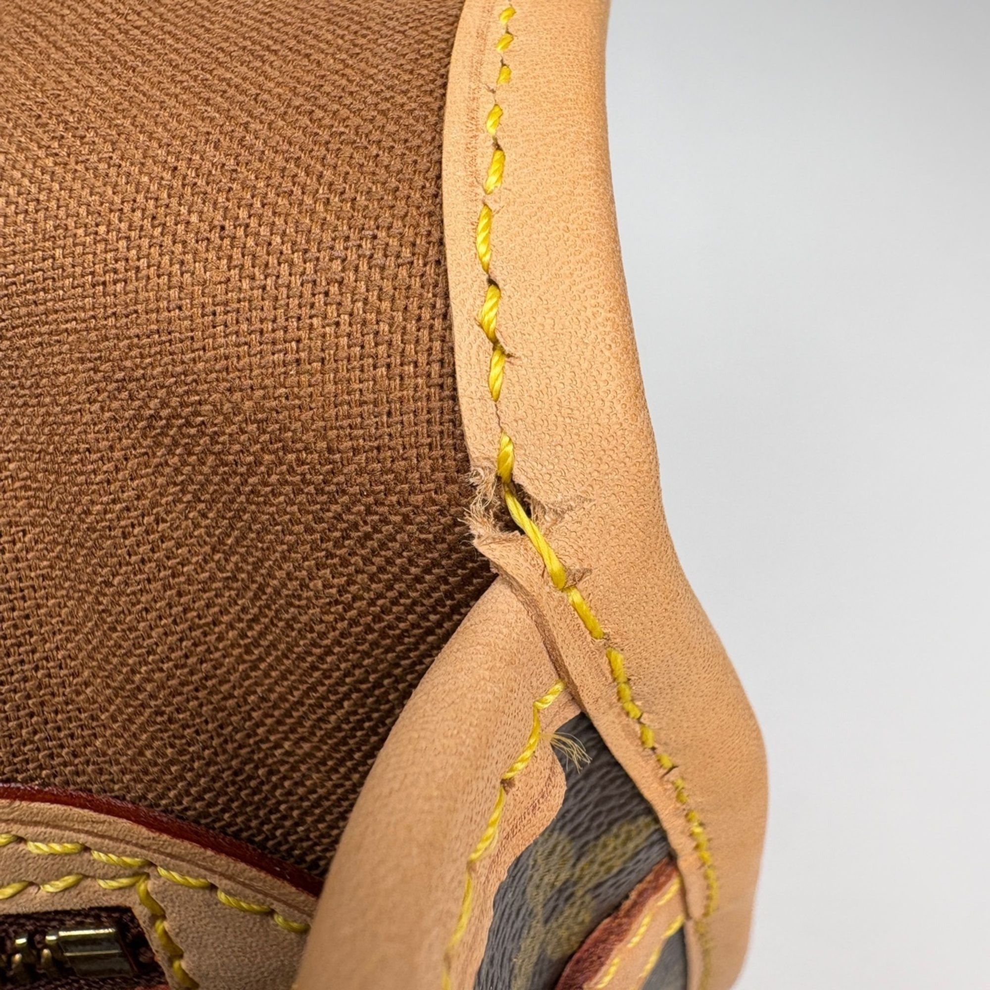 Monogram Shoulder Bag (Pre-Owned) - Louis Vuitton - Modalova