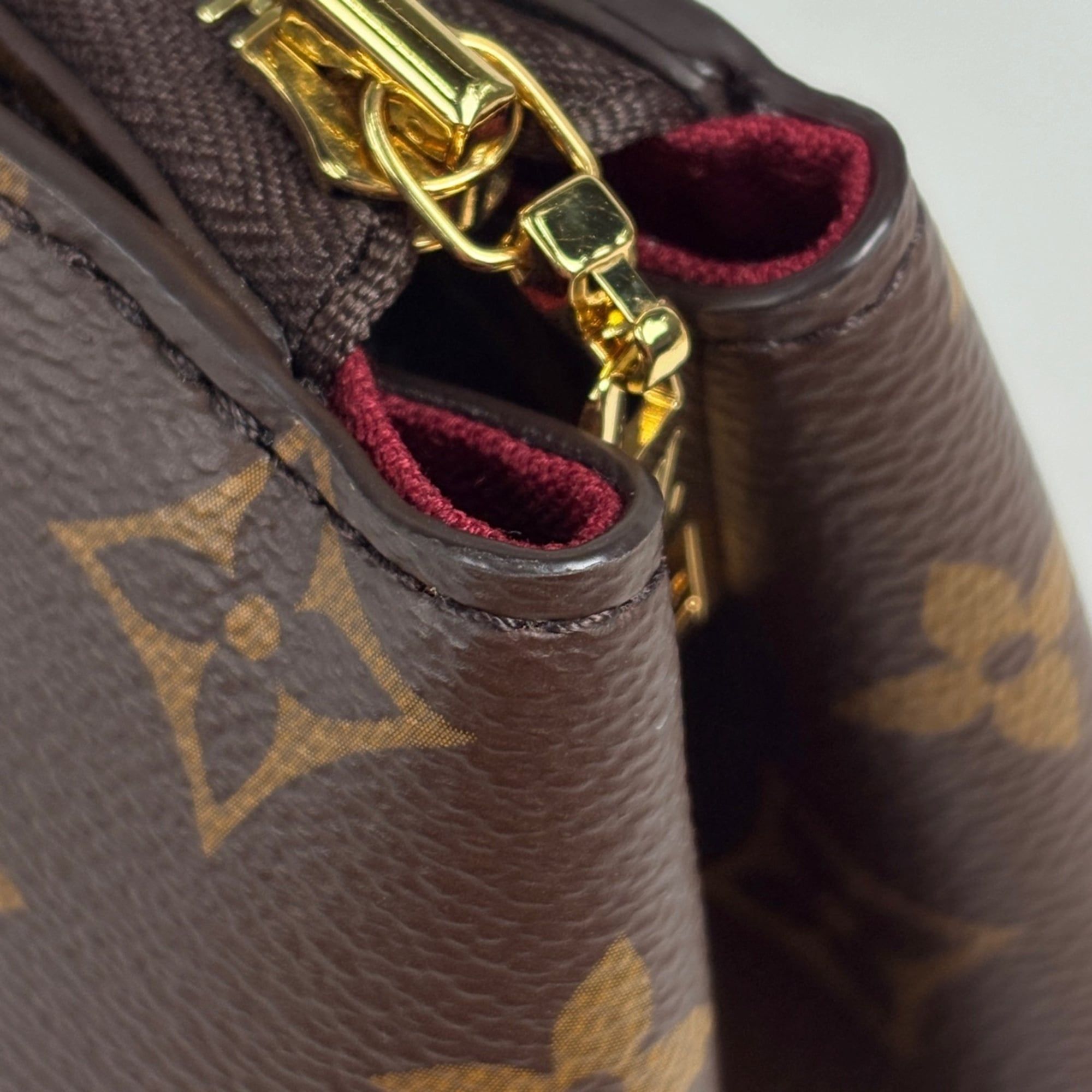 Monogram Handbag (Pre-Owned) - Louis Vuitton - Modalova
