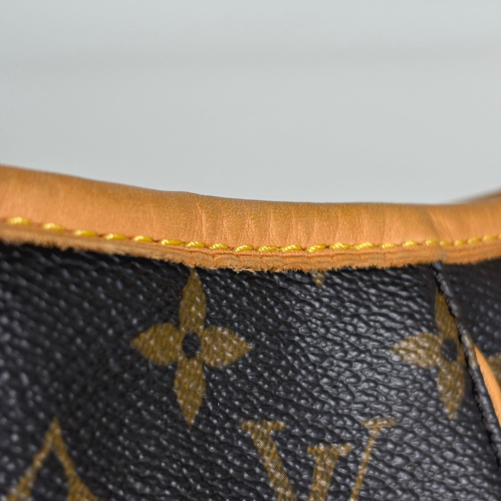 Monogram Shoulder Bag (Pre-Owned) - Louis Vuitton - Modalova