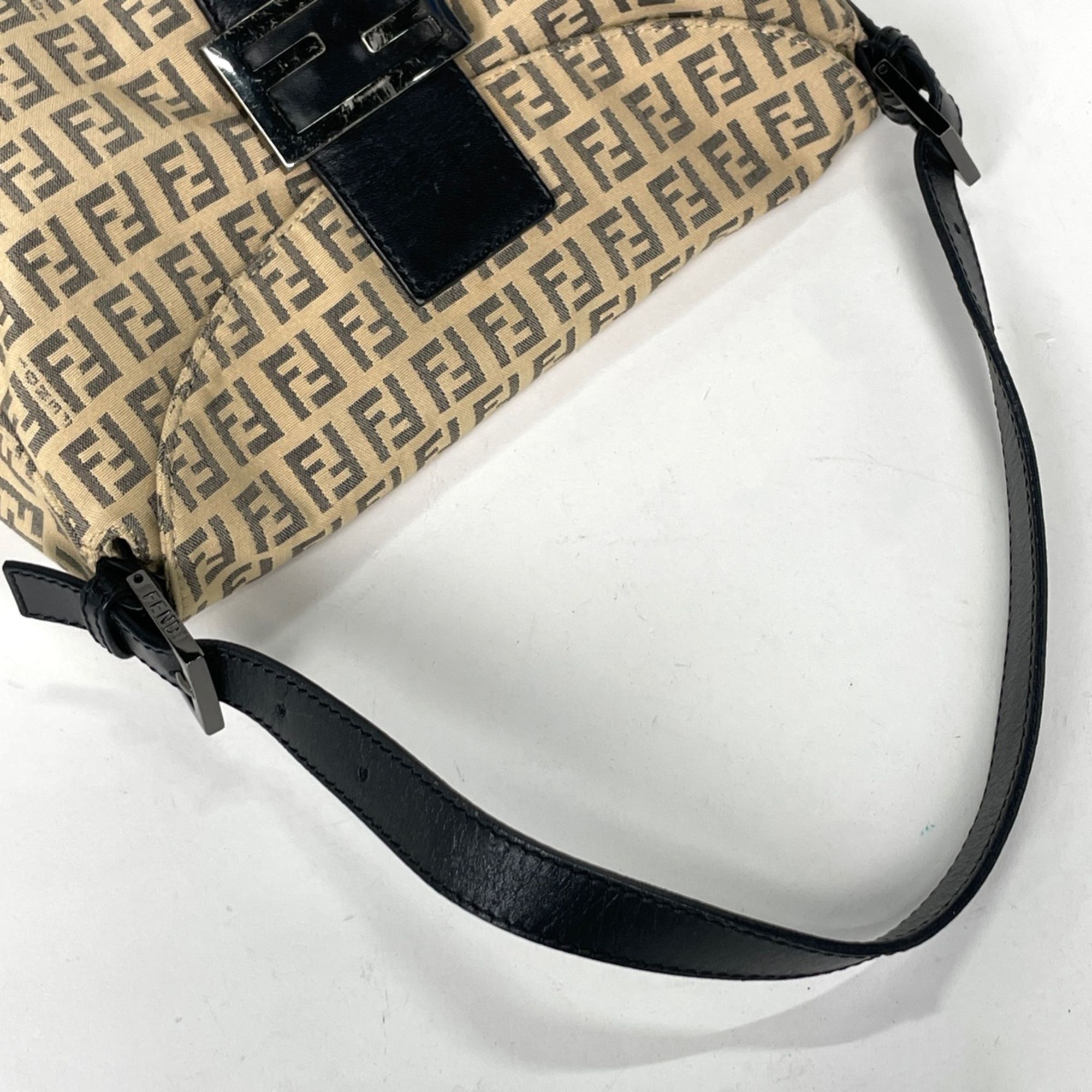 Canvas Leather Shoulder Bag (Pre-Owned) - Fendi - Modalova