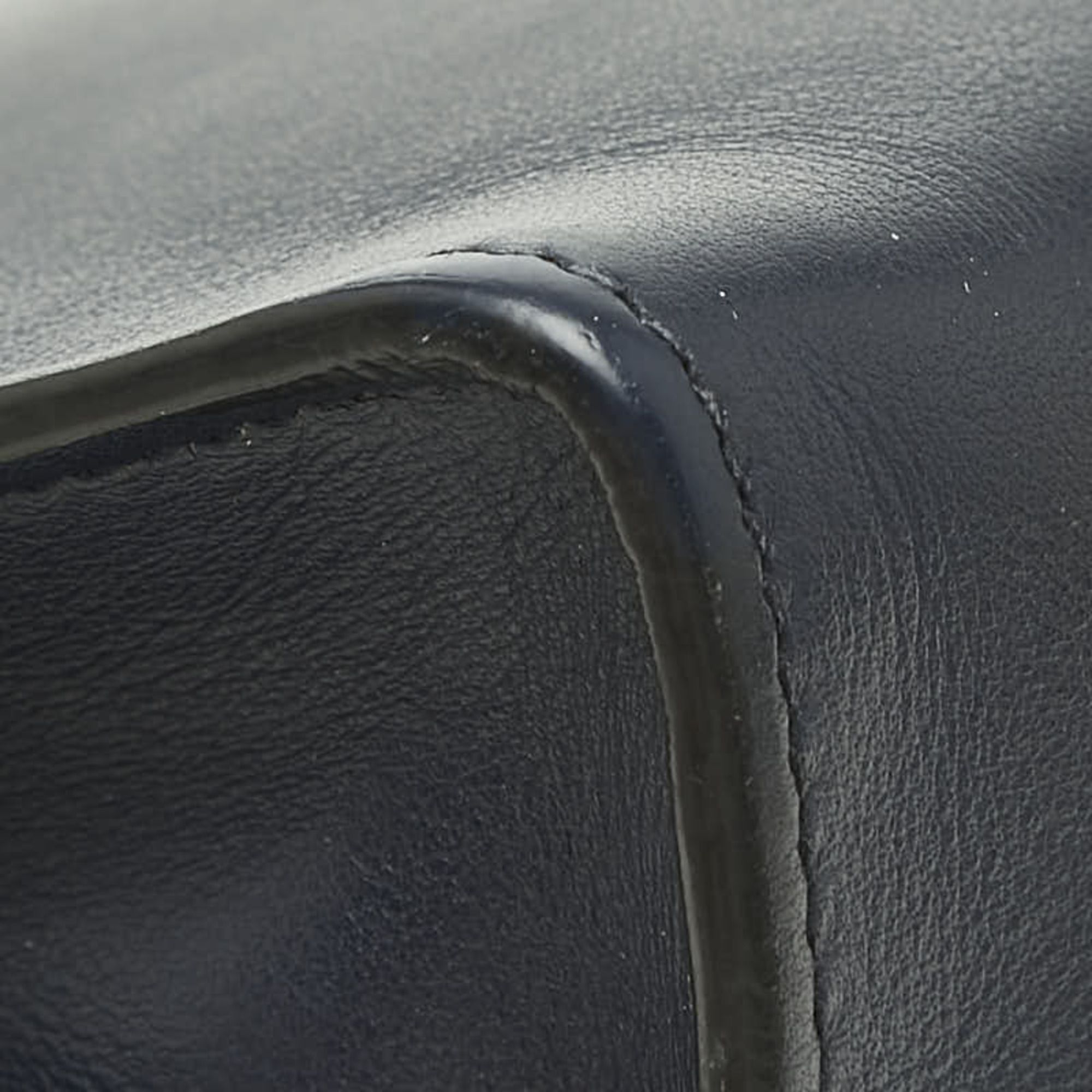 Leather Shoulder Bag (Pre-Owned) - Prada - Modalova