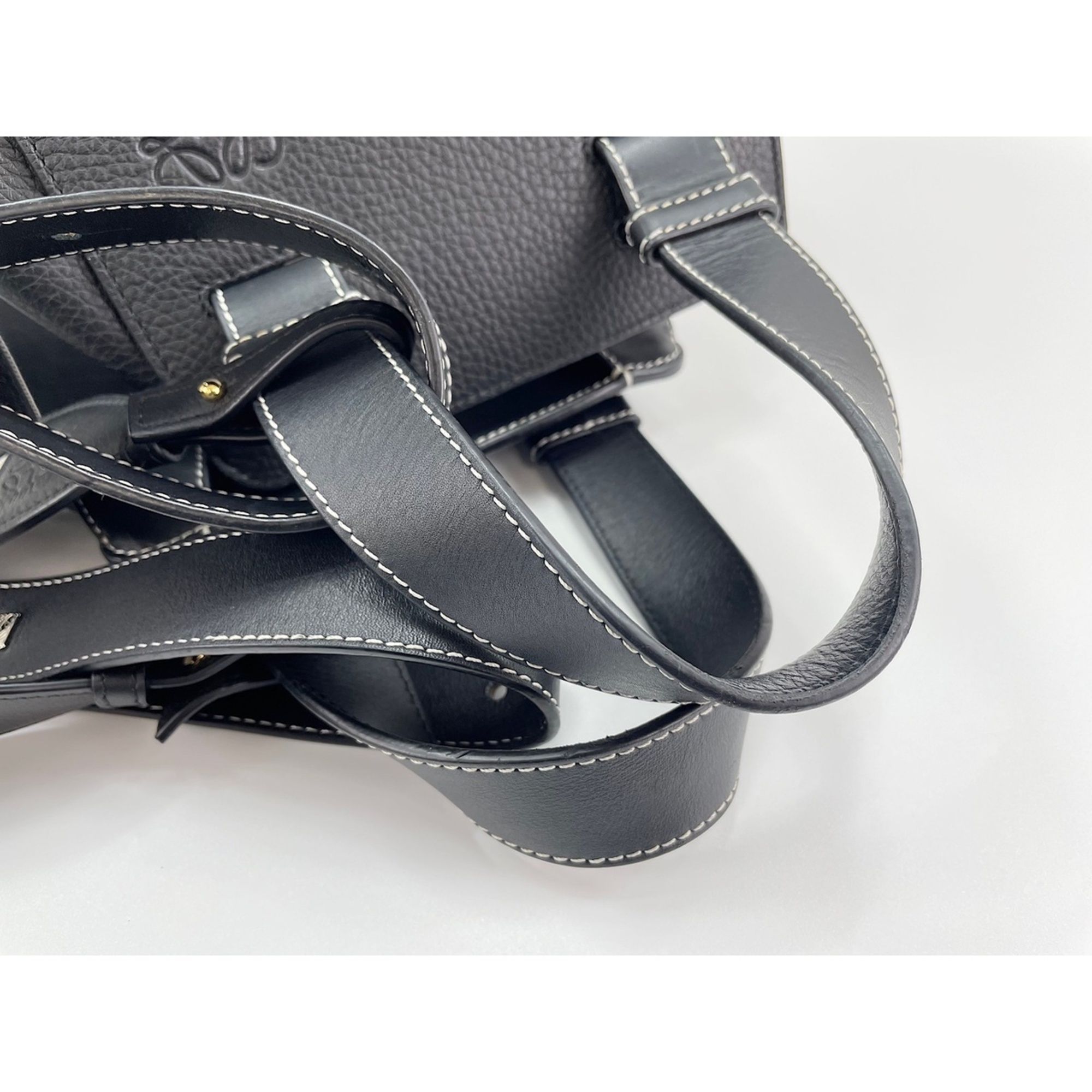 Hammock Leather Handbag (Pre-Owned) - Loewe - Modalova