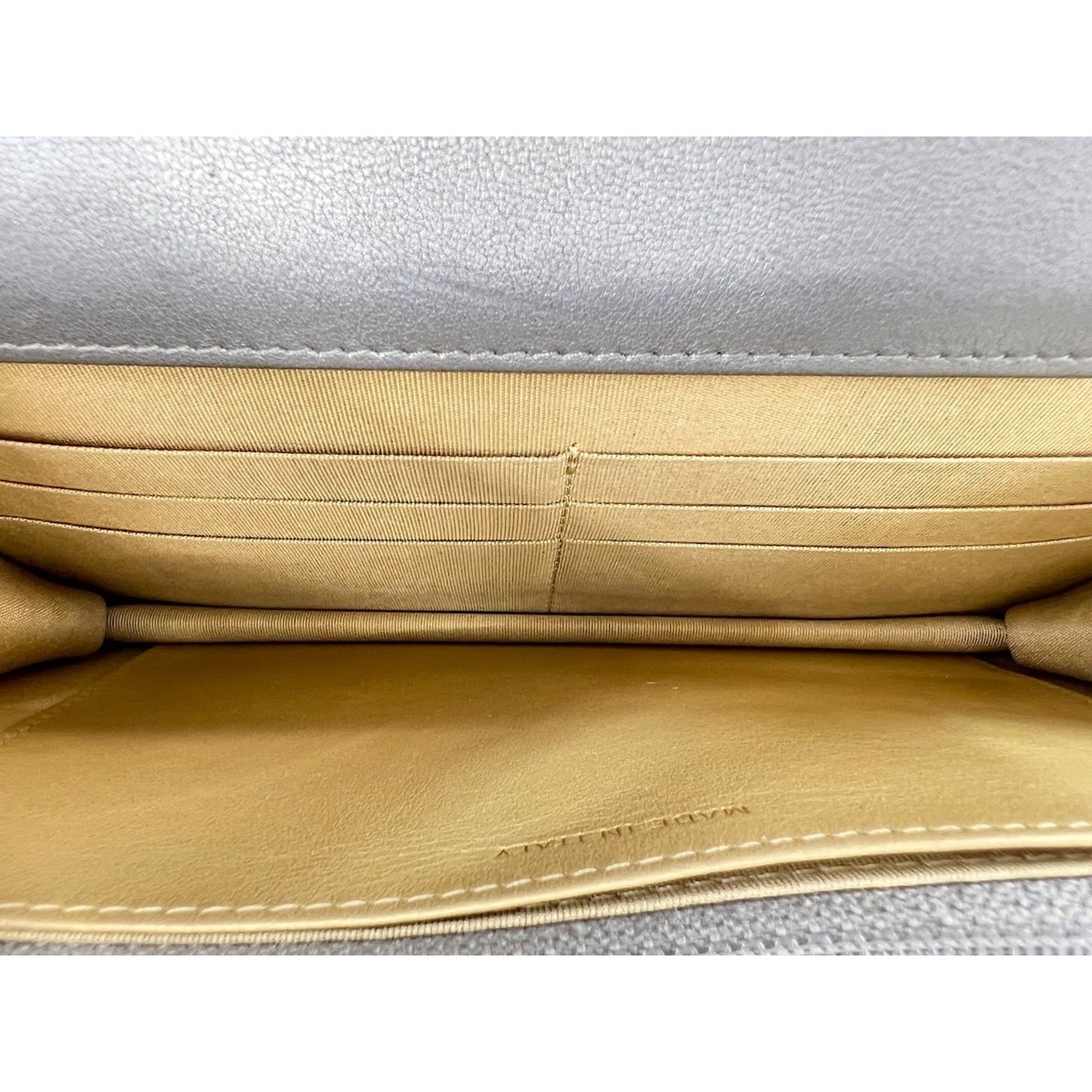 Leather Shoulder Bag (Pre-Owned) - Chanel - Modalova